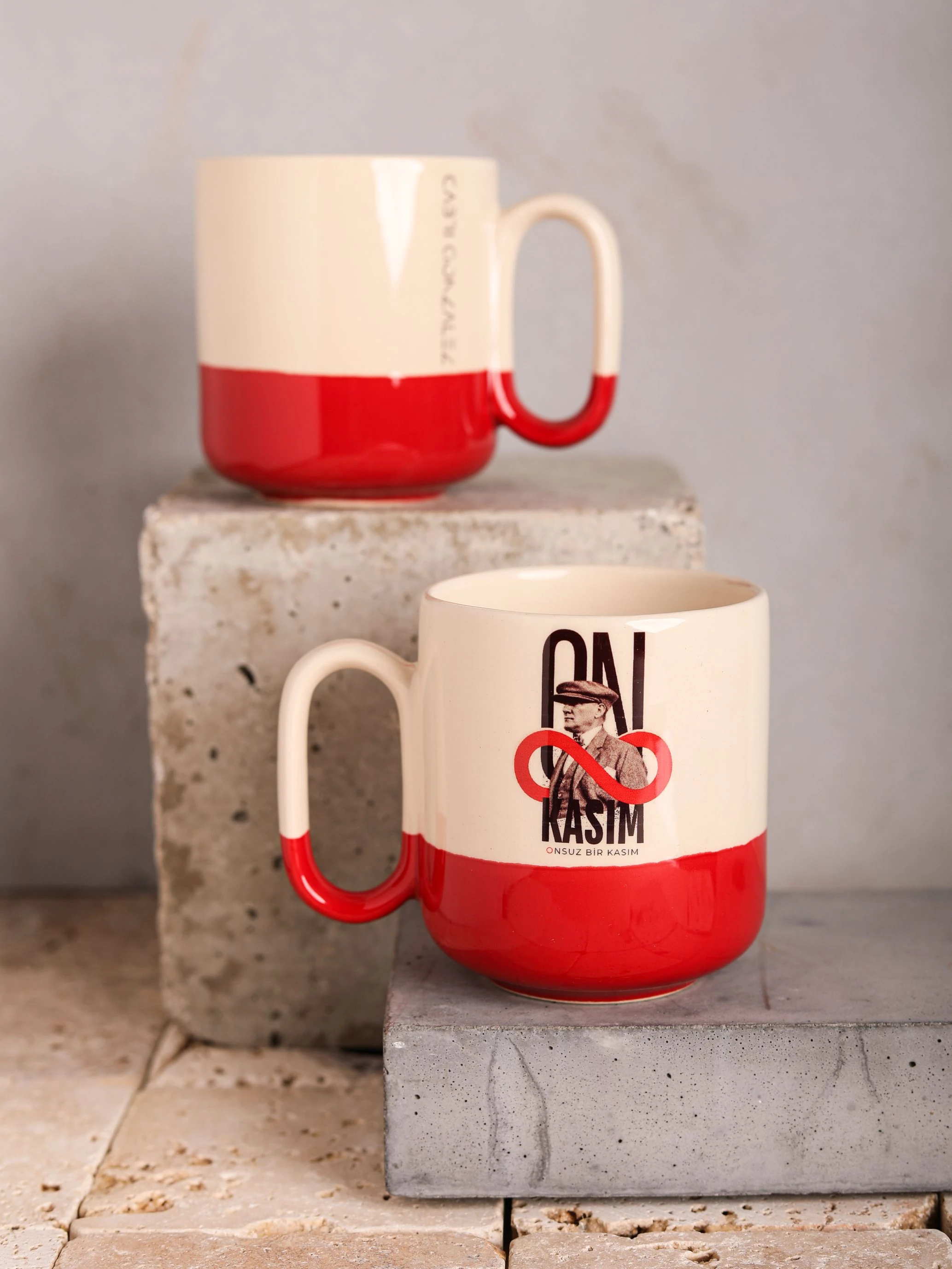 ONSUZ BİR KASIM - BARDAK