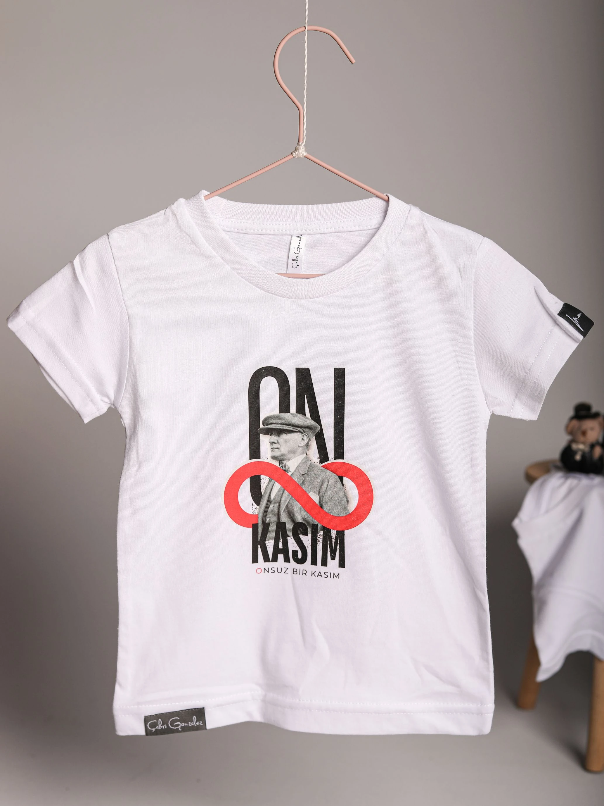 Onsuz Bir Kasım - Çocuk Tişört