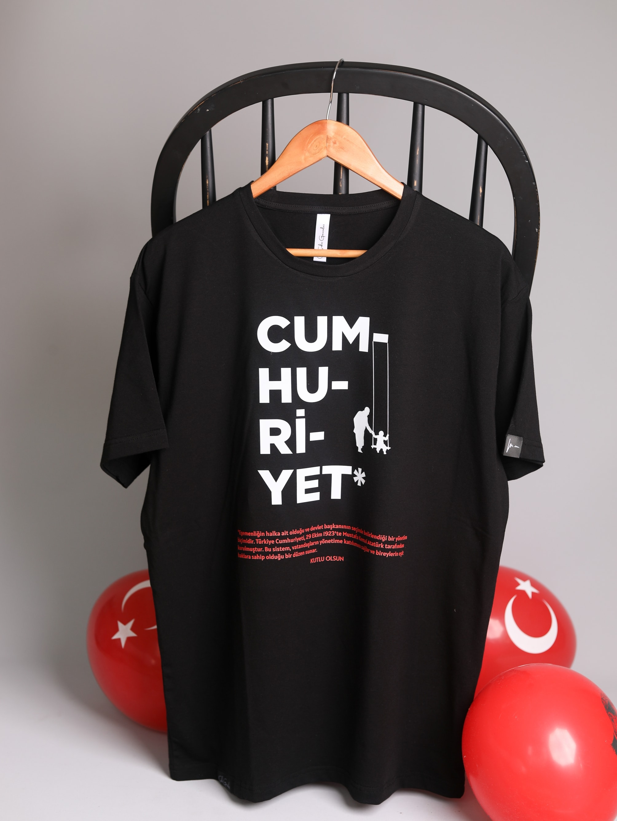 Cumhuriyet Tişört - Siyah