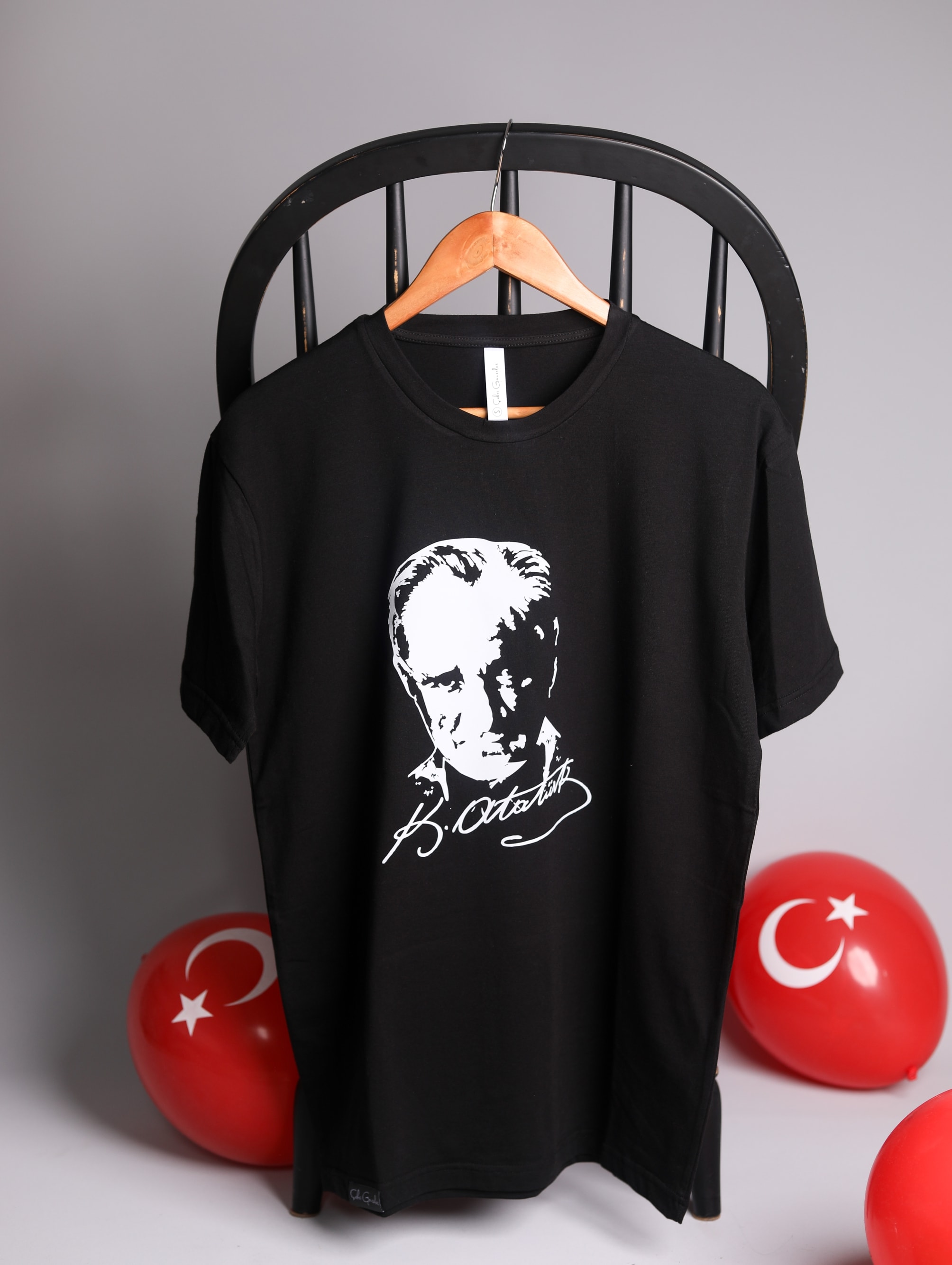 Atatürk Tişörtü - Siyah