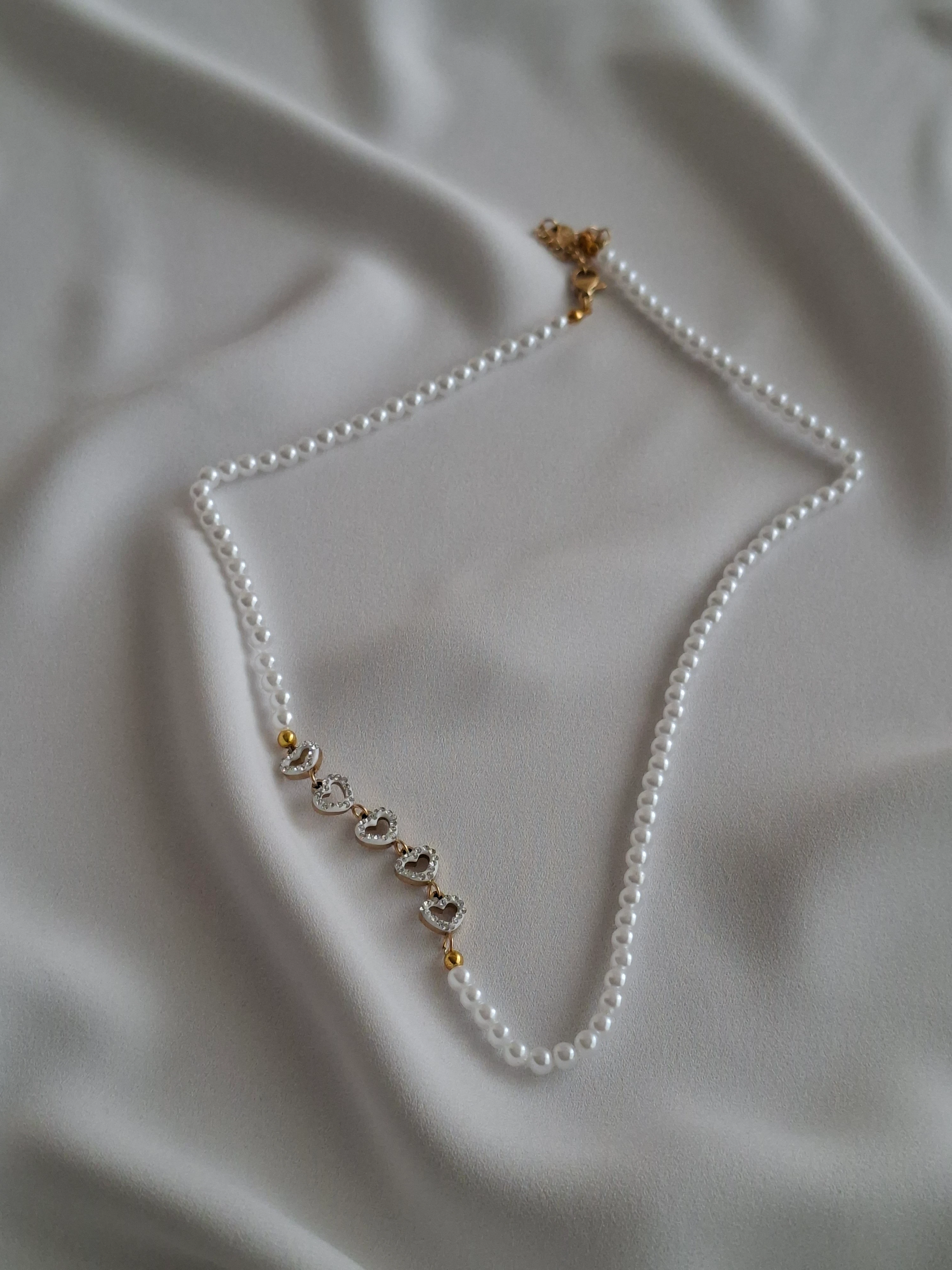 Çelik İncili 5 Kalpli  Silver Kolye image