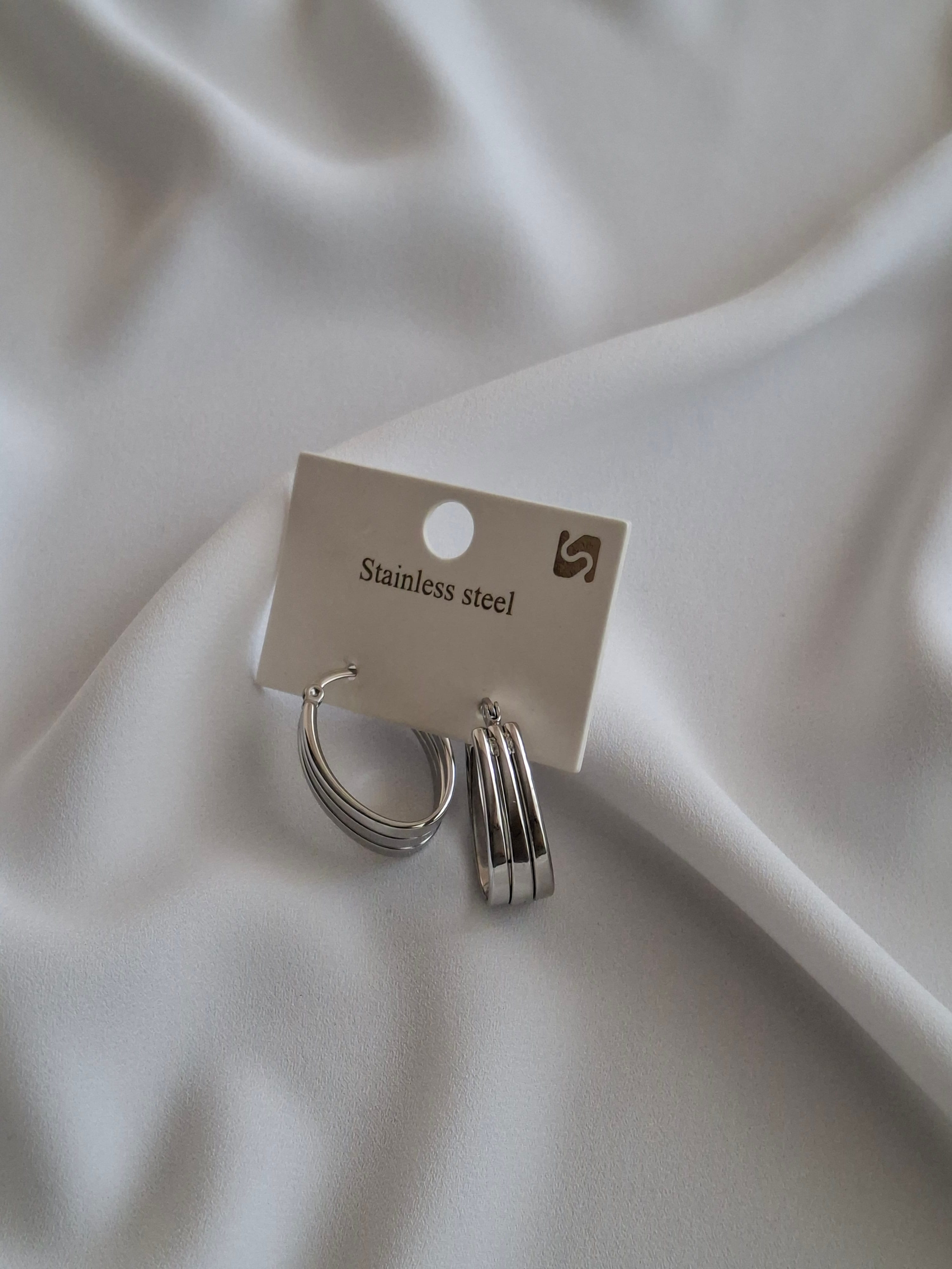 Çelik 3 Sıralı Oval Silver Küpe image