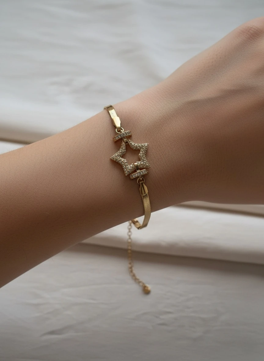 Çelik İtalyan Yıldız Figürlü Gold Bileklik