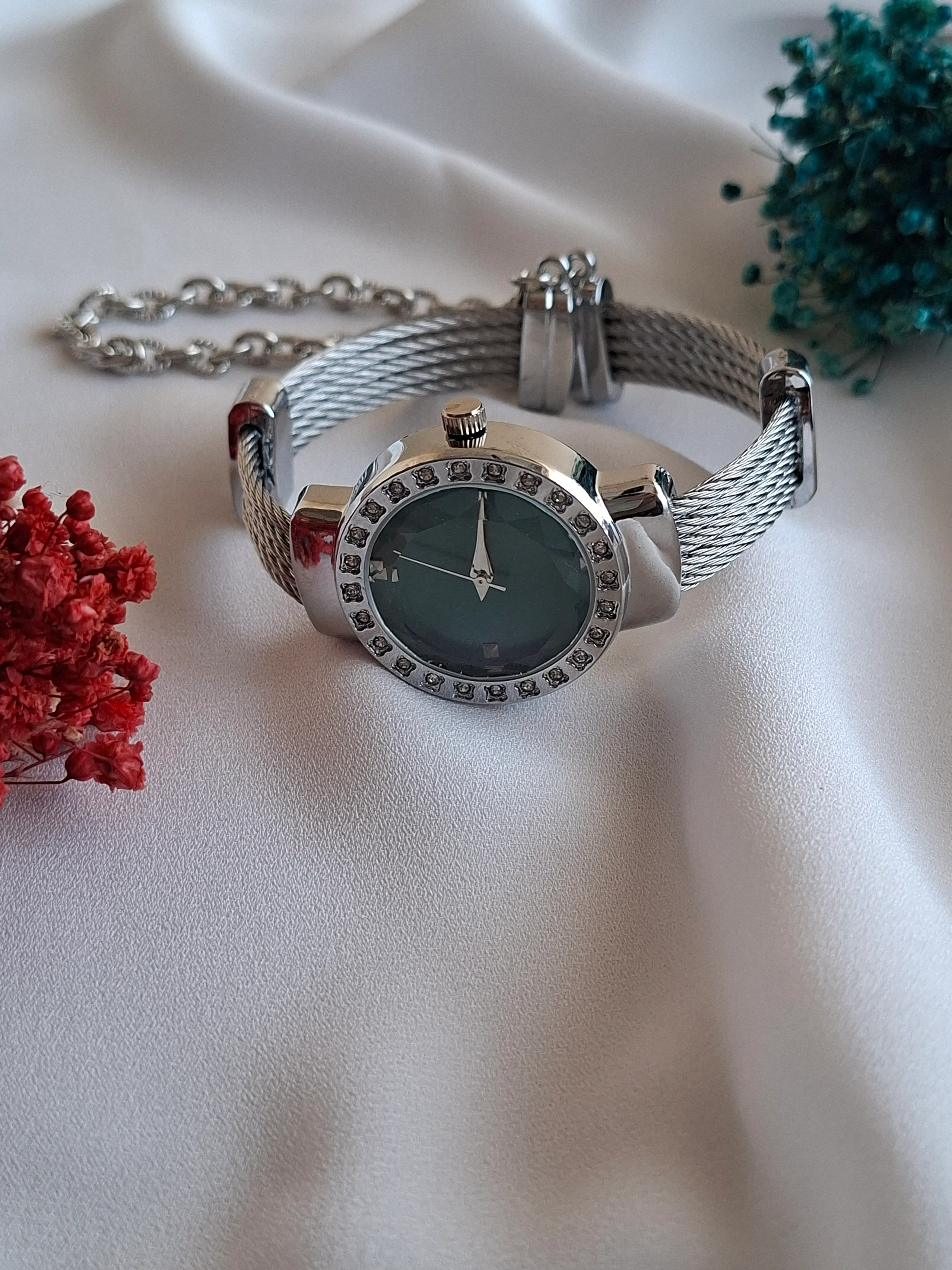 Yuvarlak Kadranlı Silver Saat image