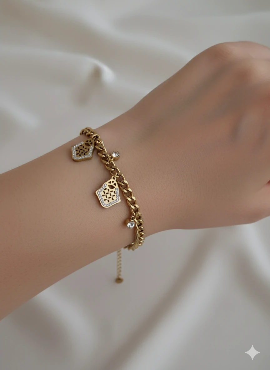 Çelik Fatma Ana Eli Gold Bileklik