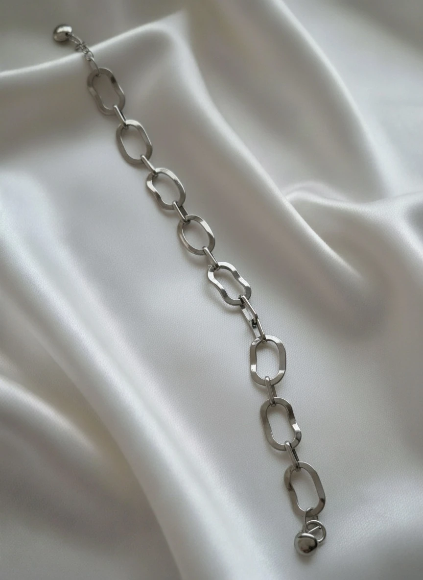 Çelik Düğümlü Oval Silver Bileklik main variant image