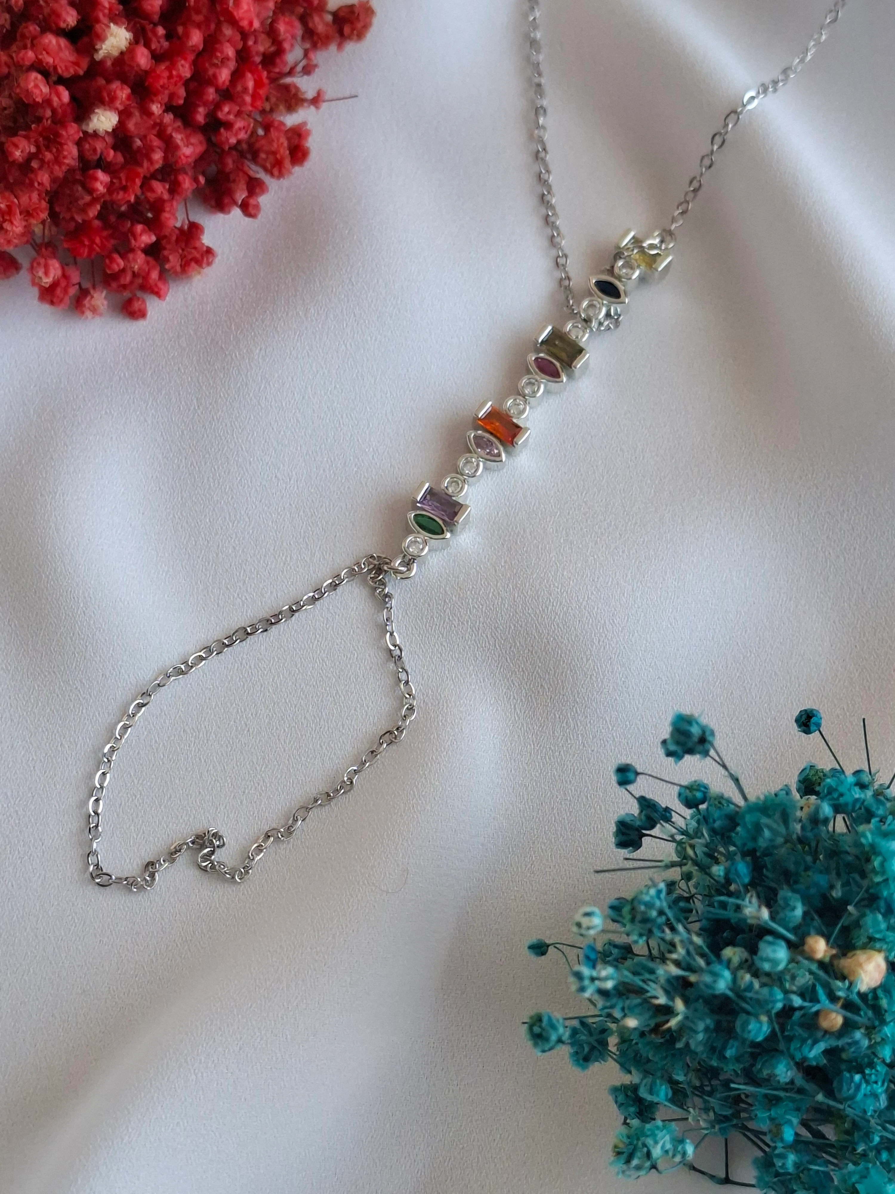 Pirinç Renkli Taşlı Silver Şahmeran image