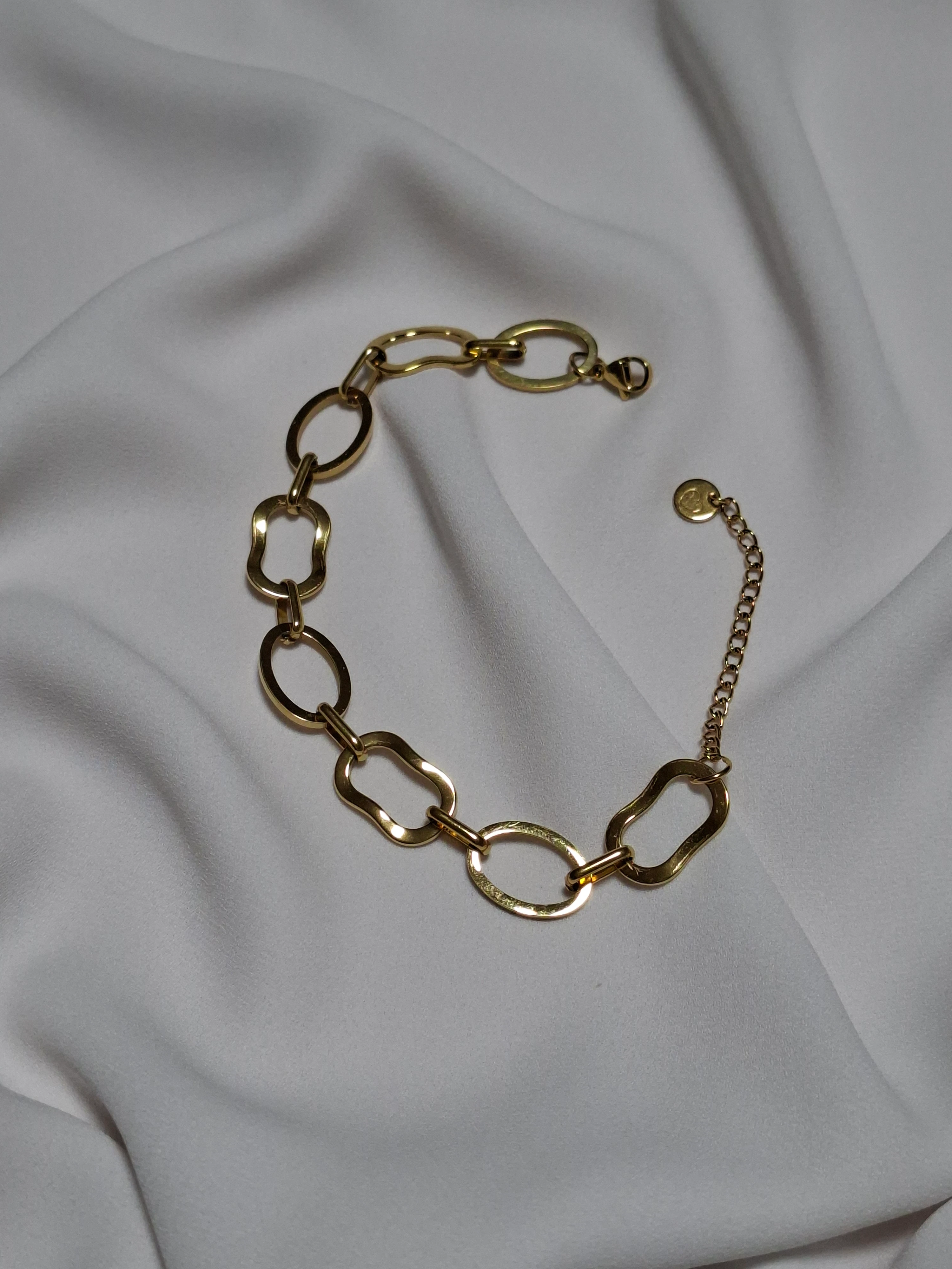 Çelik Düğümlü Oval Gold Bileklik main variant image