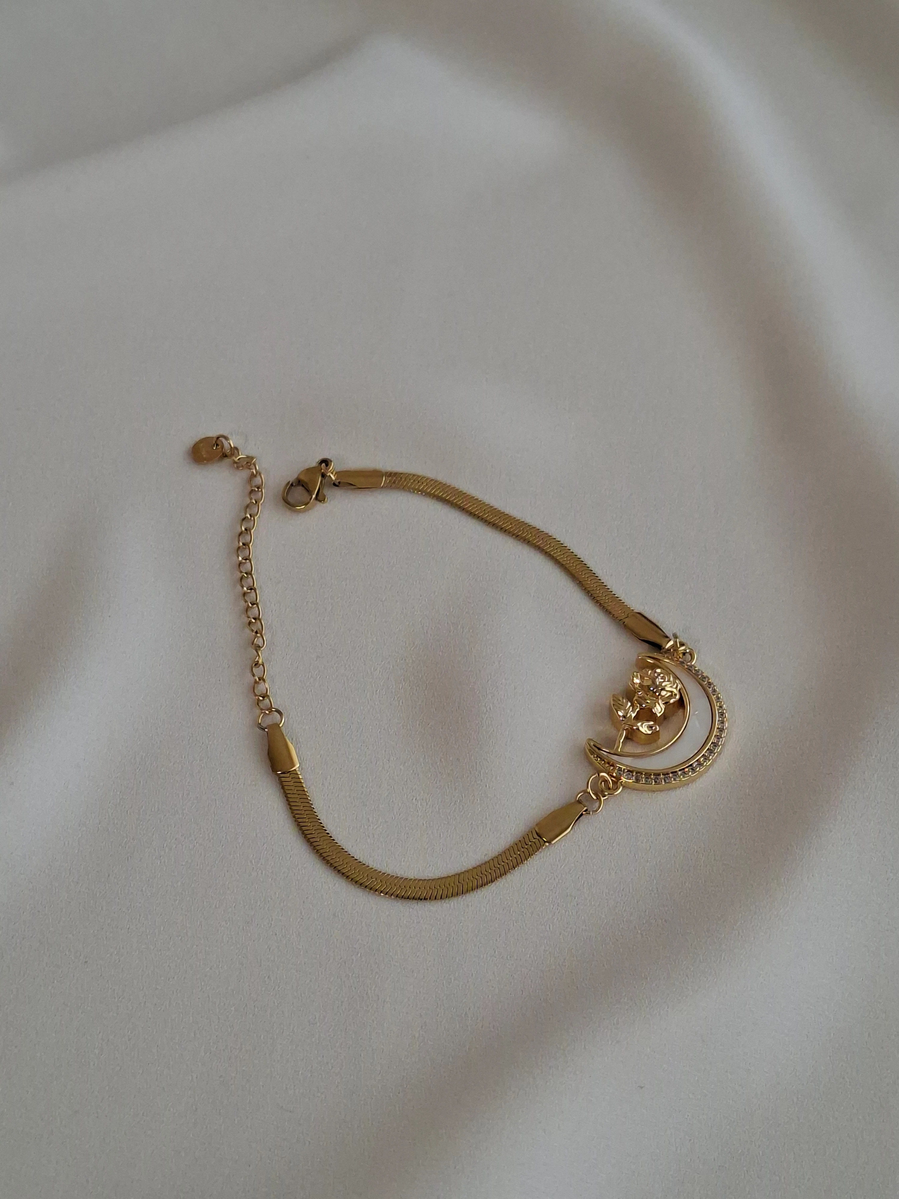 Çelik İtalyan Ay ve Gül Motifli Gold Bileklik image