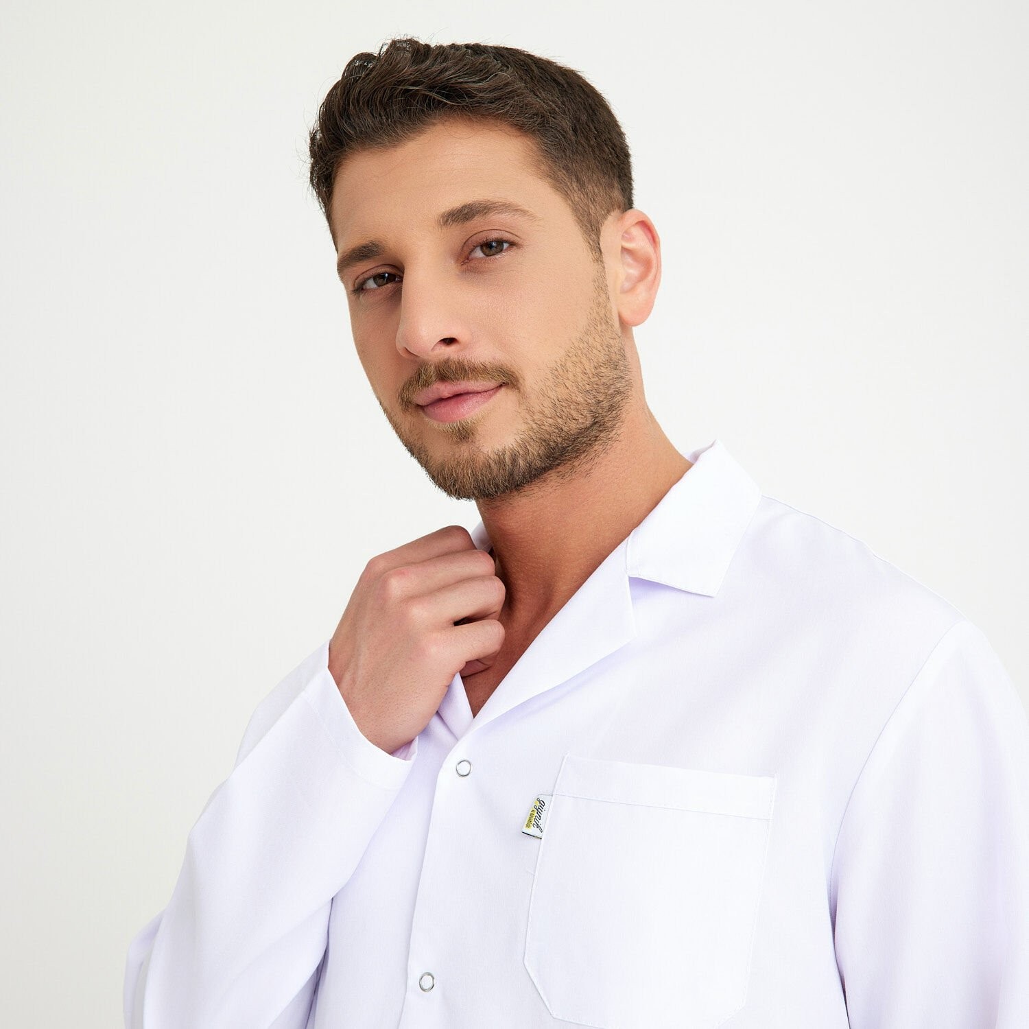 Beyaz Erkek Doktor iş önlüğü