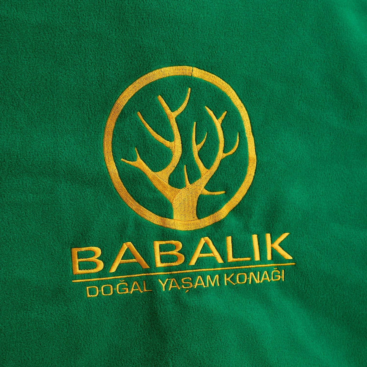Yeşil Nakışlı Püsküllü Polar Şal