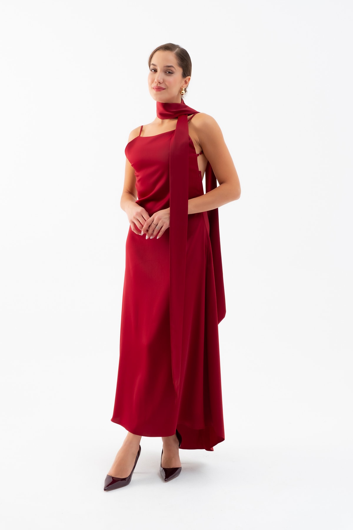 Kadın Fularlı Maxi Saten Elbise - Bordo