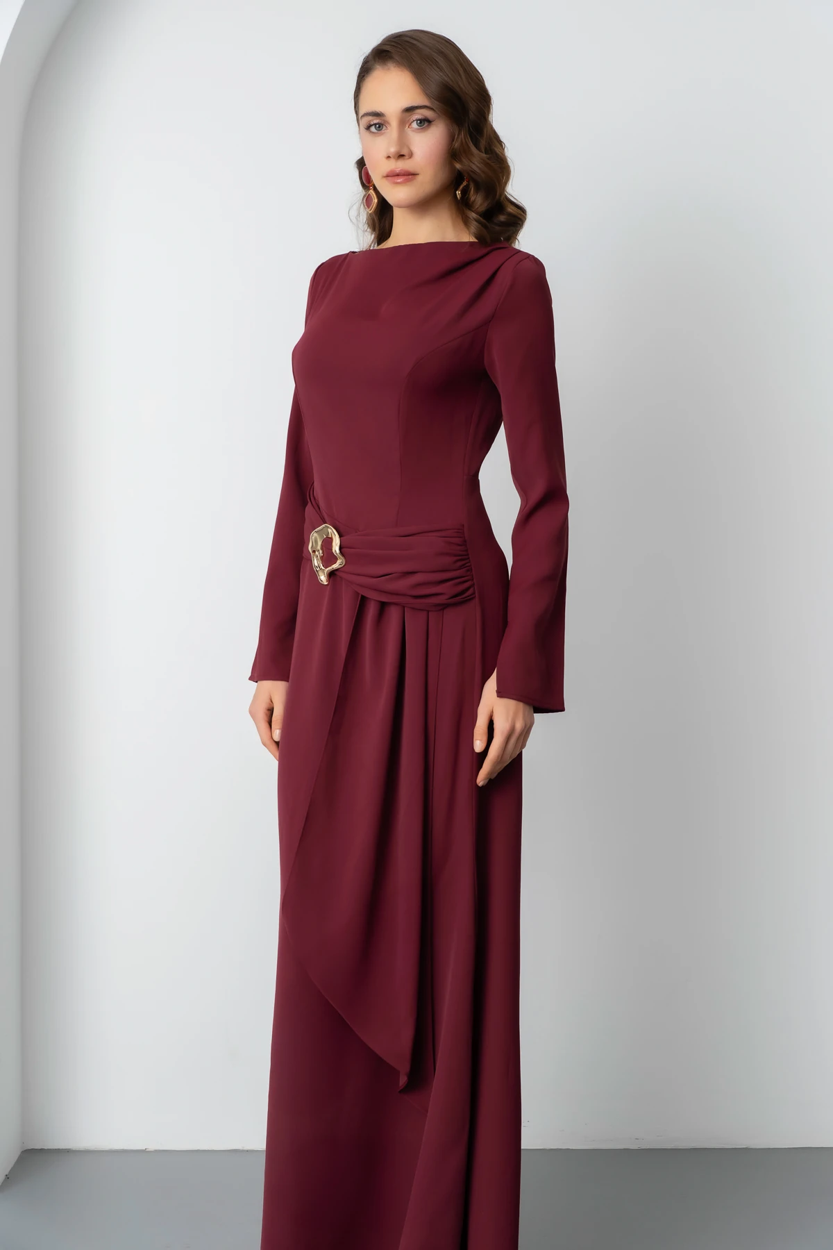Kadın Aksesuar Detay Uzun Elbise - Bordo