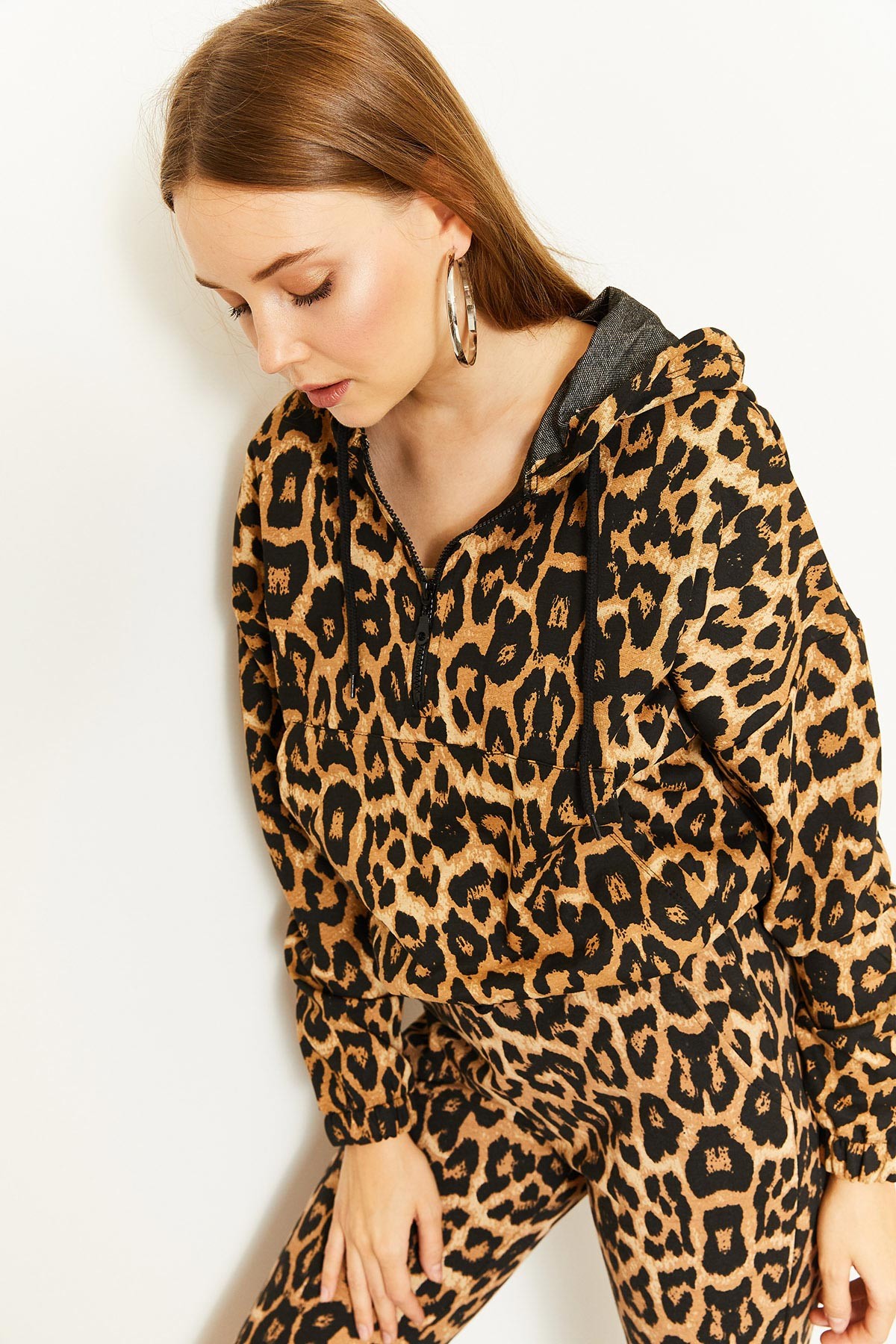 Kadın Leopar Desenli Sweatshirt
