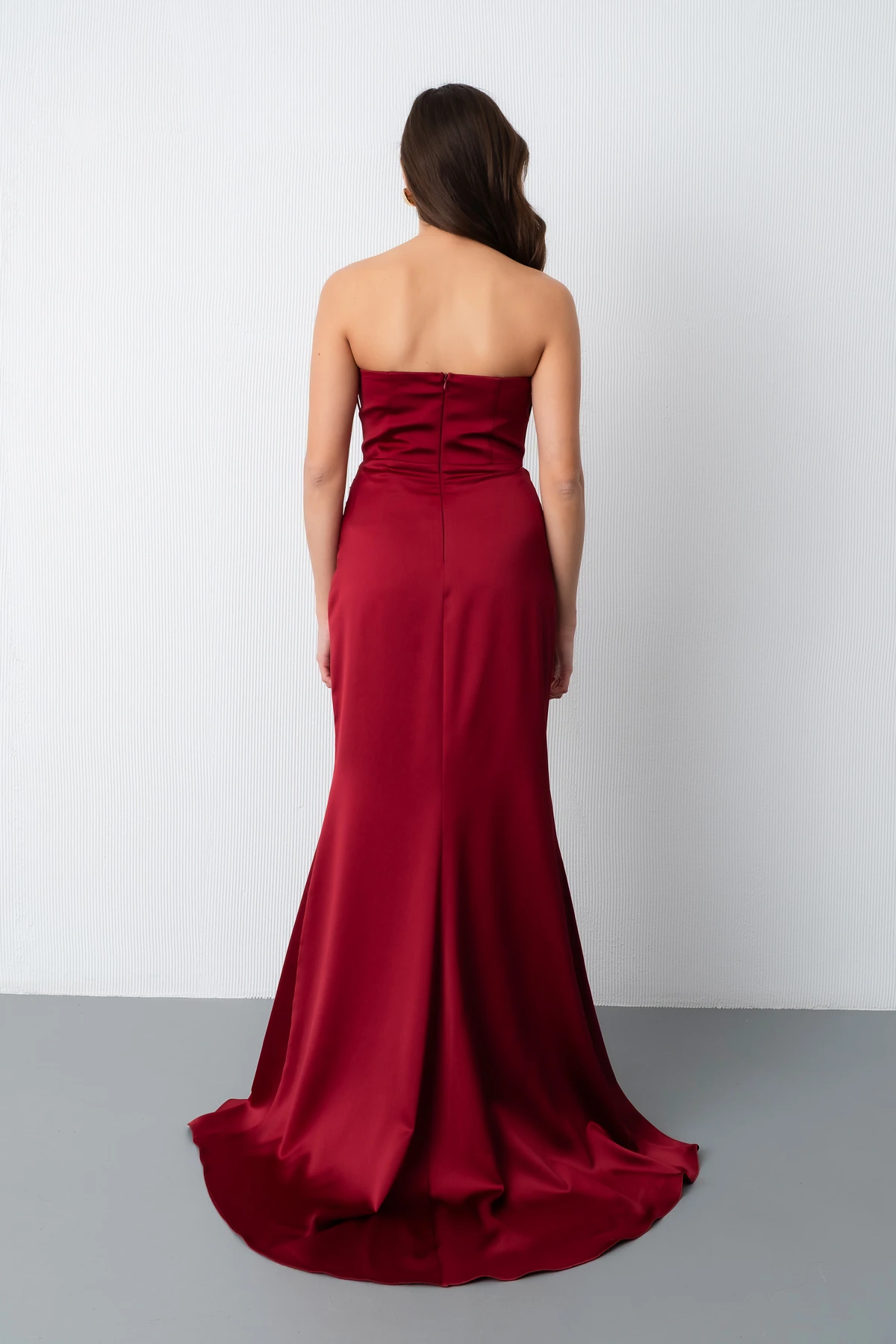 Kadın Yaka Detay Saten Uzun Söz Nişan Abiye Elbise - Bordo