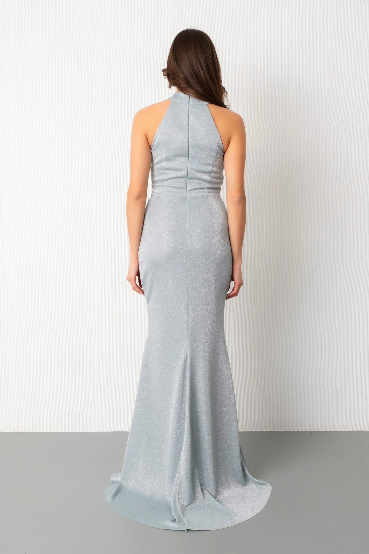 Kadın Halter Yaka Yırtmaçlı Simli Uzun Abiye Elbise - Mint Yeşili