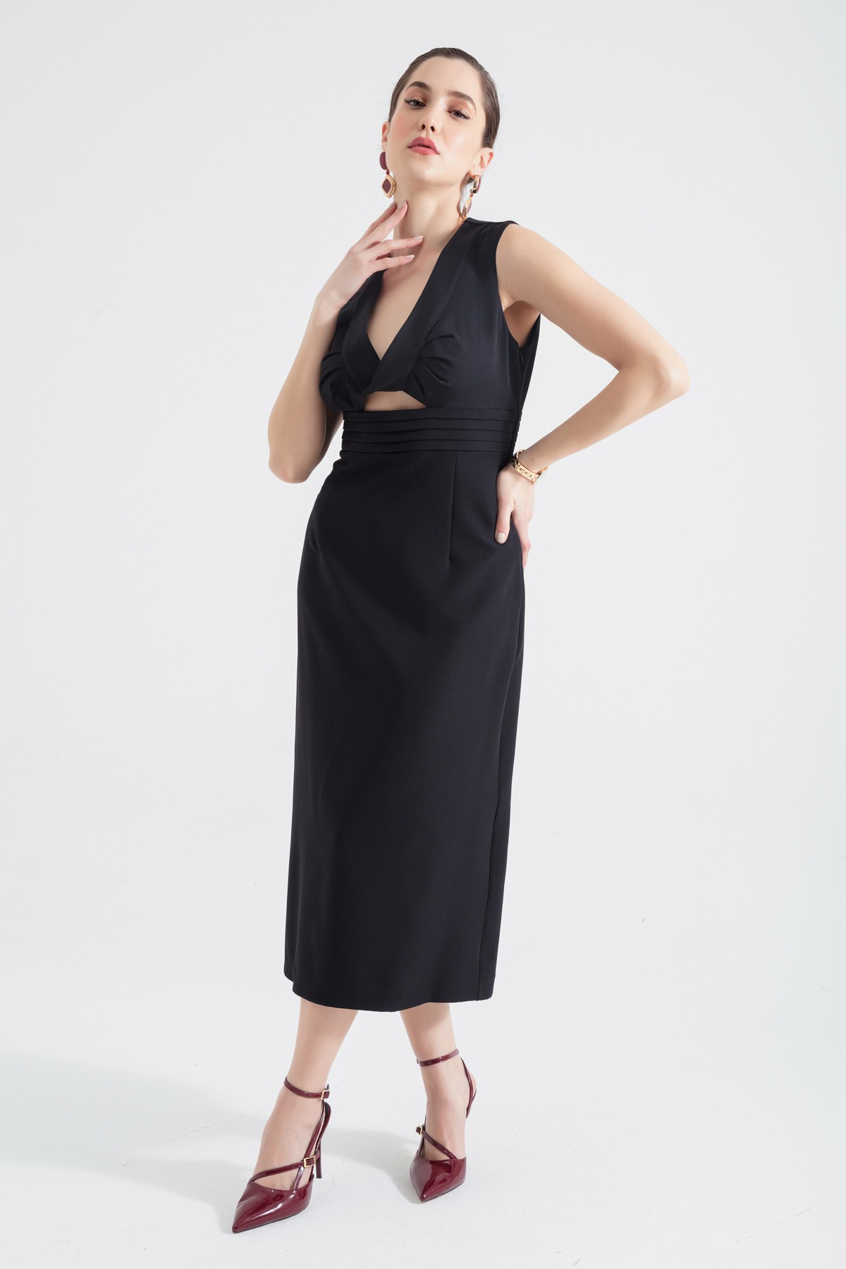 Kadın V Yaka Bel Dekolteli Midi Elbise - Siyah