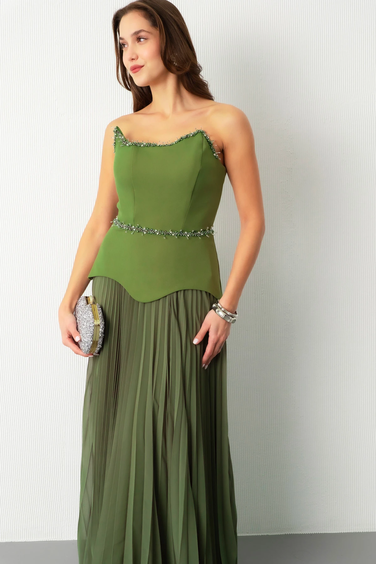 Kadın Straplez Yaka Taşlı Piliseli Uzun Abiye Elbise