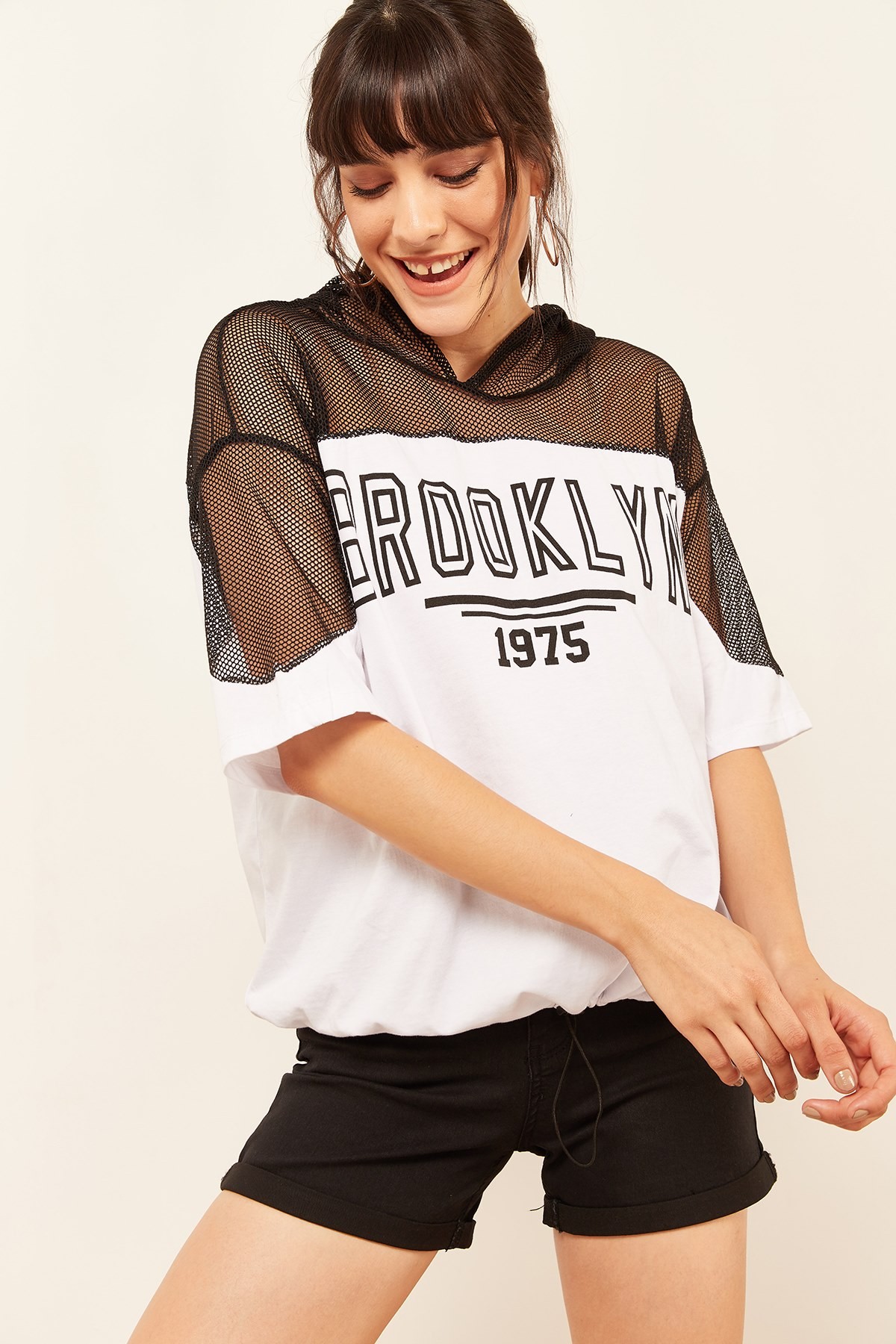 Kadın Baskılı Kapüşonlu T-Shirt