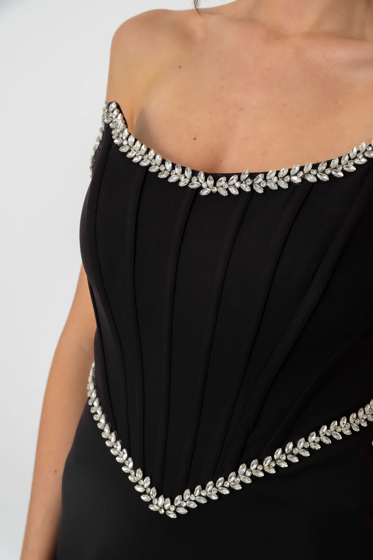 Kadın Straplez Taşlı Peplum Kesim Söz Nişan Nikah Abiye Elbise - Siyah