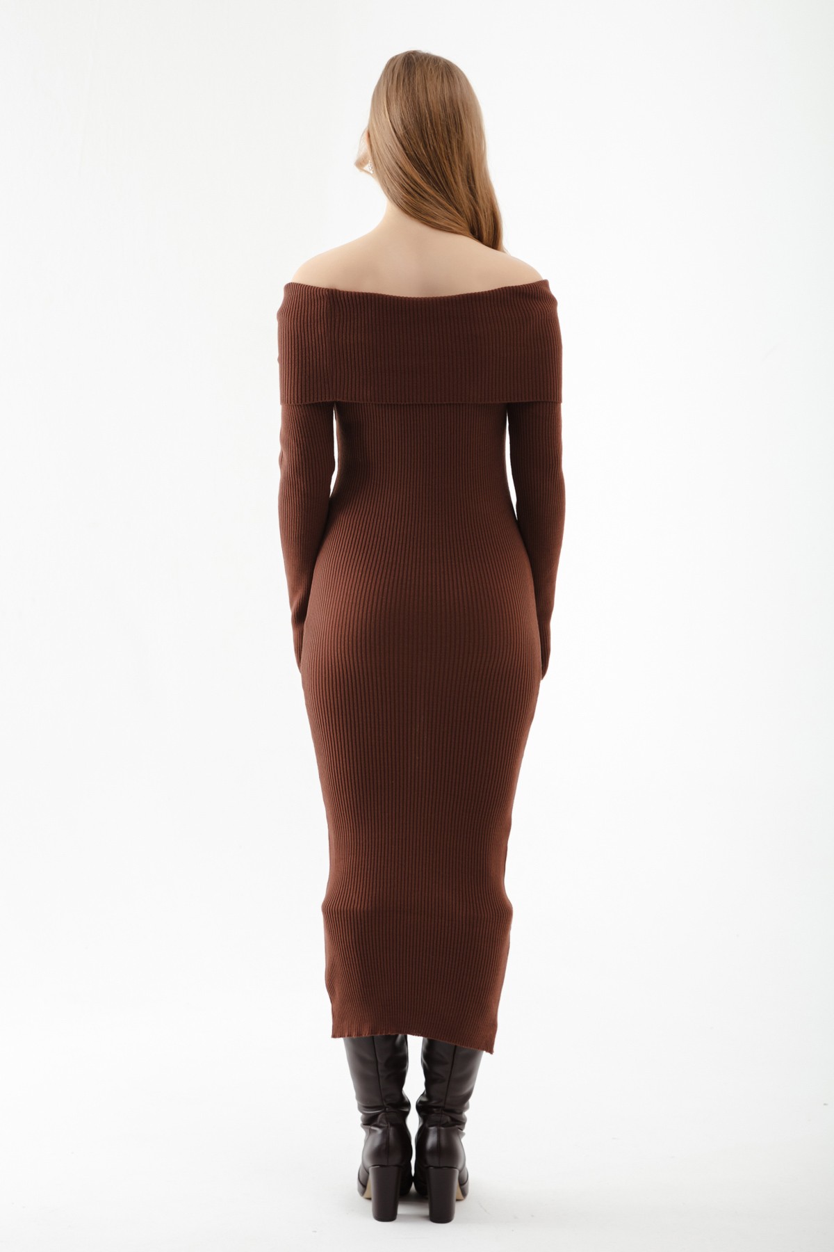 Katlı Carmen Yaka Fitilli Triko Elbise - Kahverengi