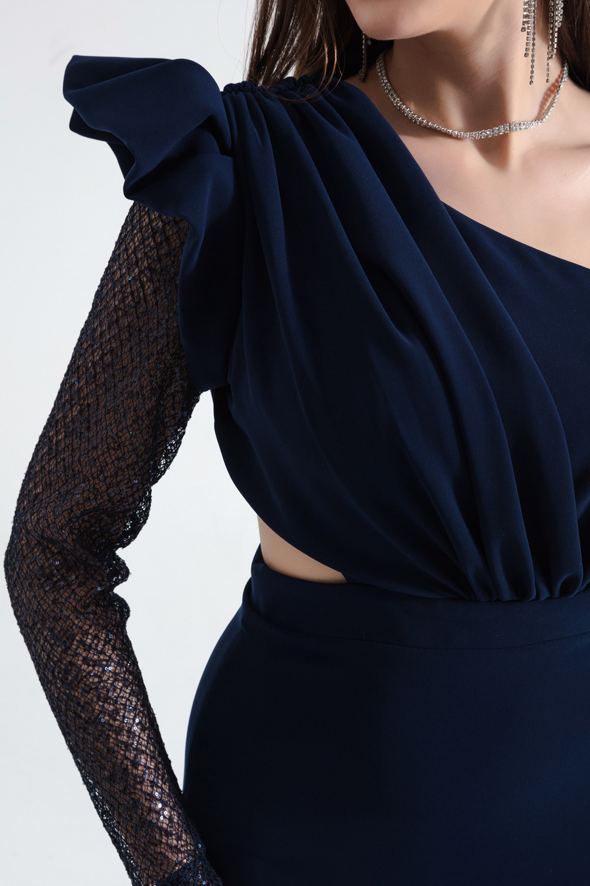 Kadın Tek Omuzlu Şerit Dantel Detaylı Uzun Abiye Elbise - Lacivert
