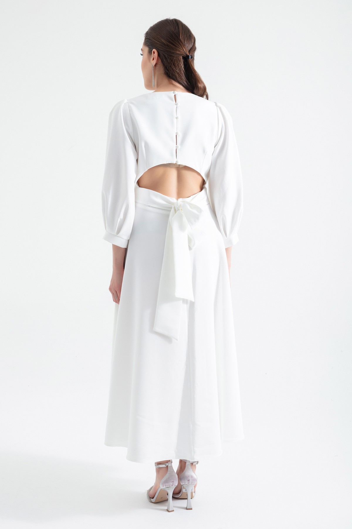 Kadın Sırt Detaylı Midi Elbise - Beyaz
