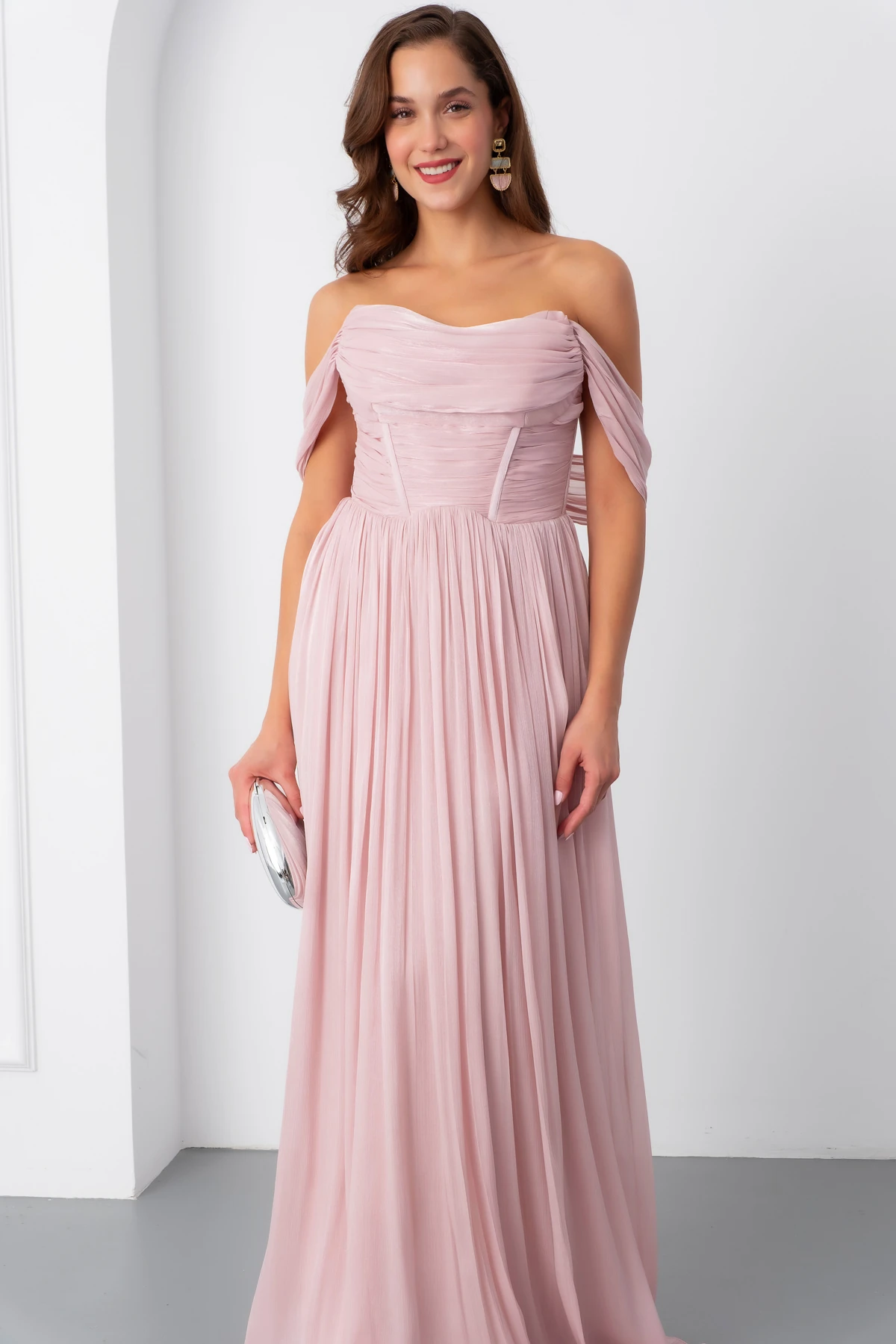 Kadın Kayık Yaka Uzun Abiye Elbise - Pudra