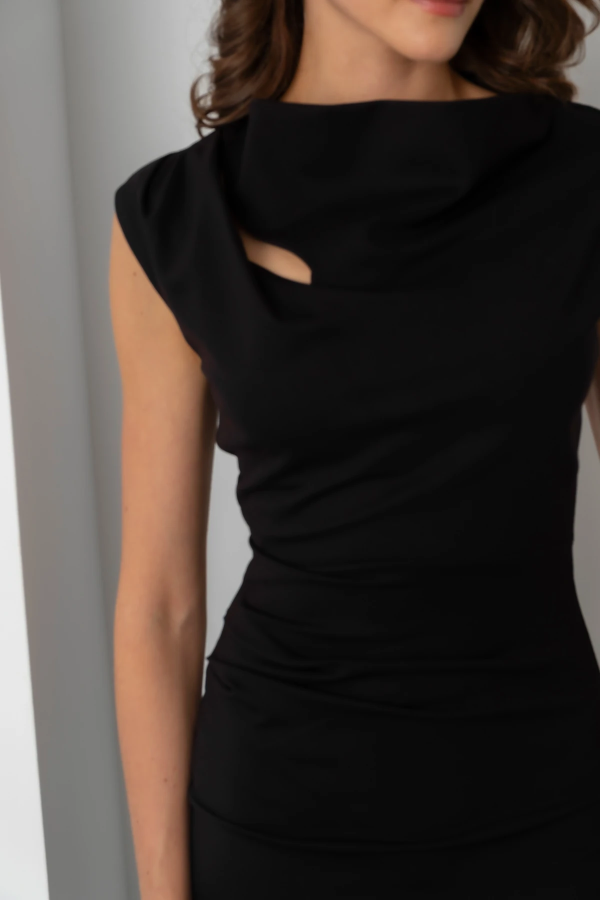 Kadın Yaka Detay Midi Davet Elbisesi - Siyah