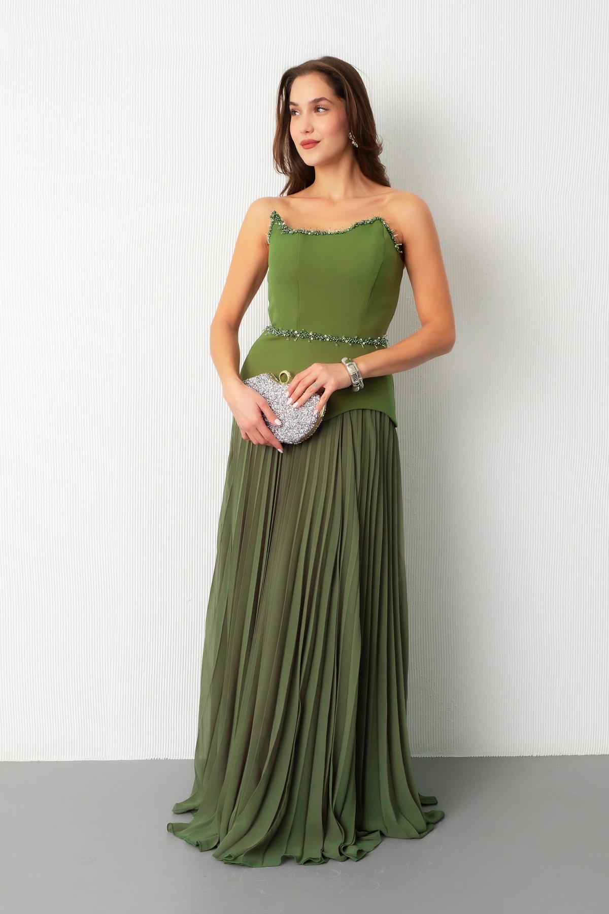 Kadın Straplez Yaka Taşlı Piliseli Uzun Abiye Elbise