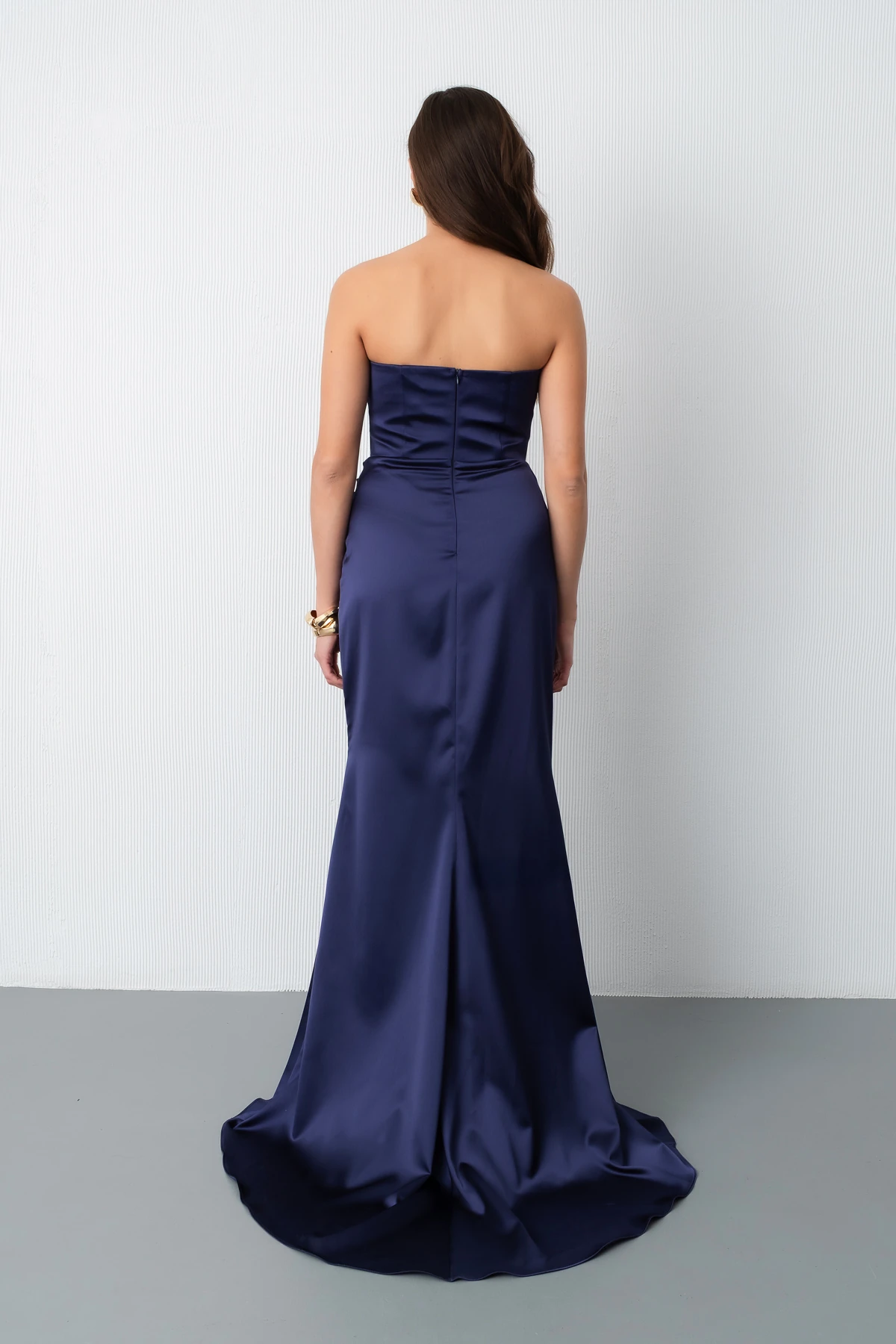 Kadın Yaka Detay Saten Uzun Söz Nişan Abiye Elbise - Lacivert