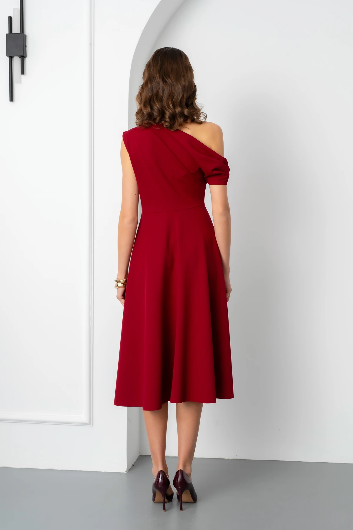 Kadın Düşük Omuzlu Midi Boy Elbise