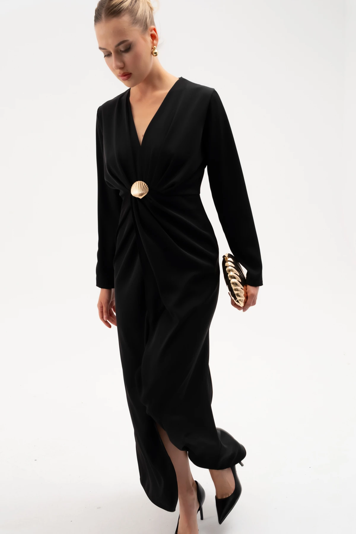 Kadın İstiridye Aksesuarlı Uzun Kol Elbise - Siyah