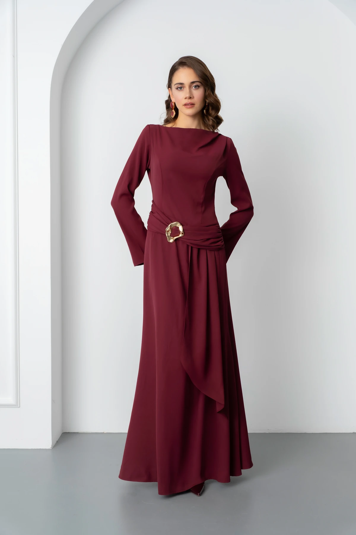 Kadın Aksesuar Detay Uzun Elbise - Bordo
