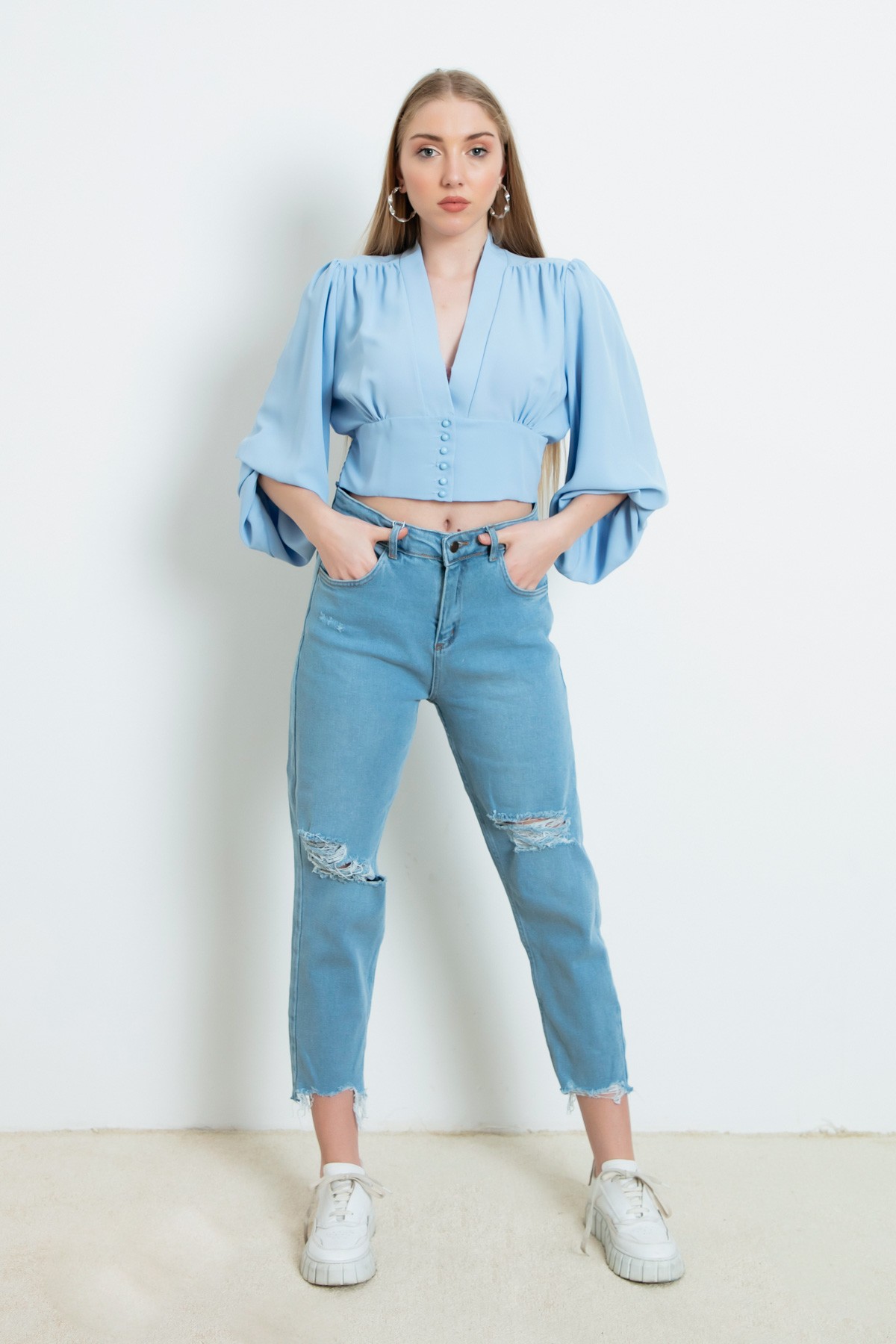 Kadın Yırtık Detaylı Mom Jeans