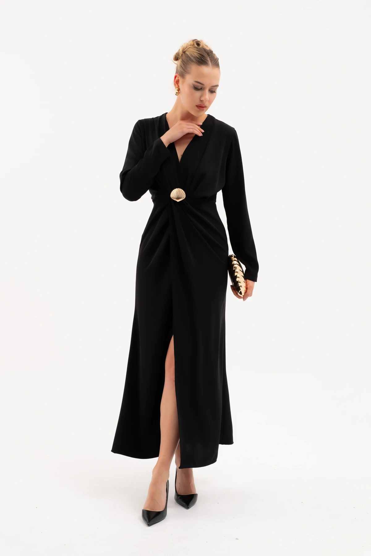 Kadın İstiridye Aksesuarlı Uzun Kol Elbise - Siyah