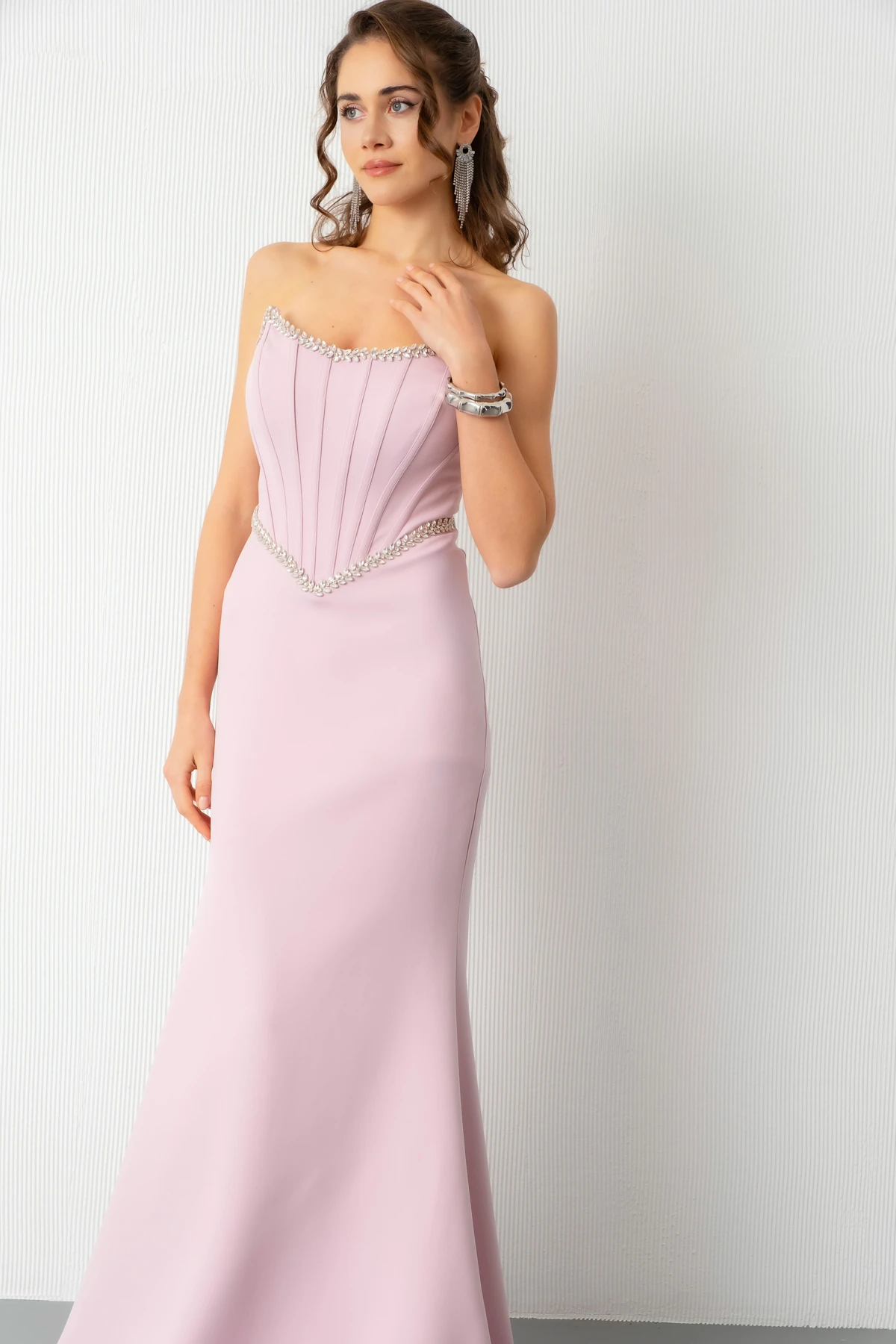 Kadın Straplez Taşlı Peplum Kesim Söz Nişan Nikah Abiye Elbise - Pudra