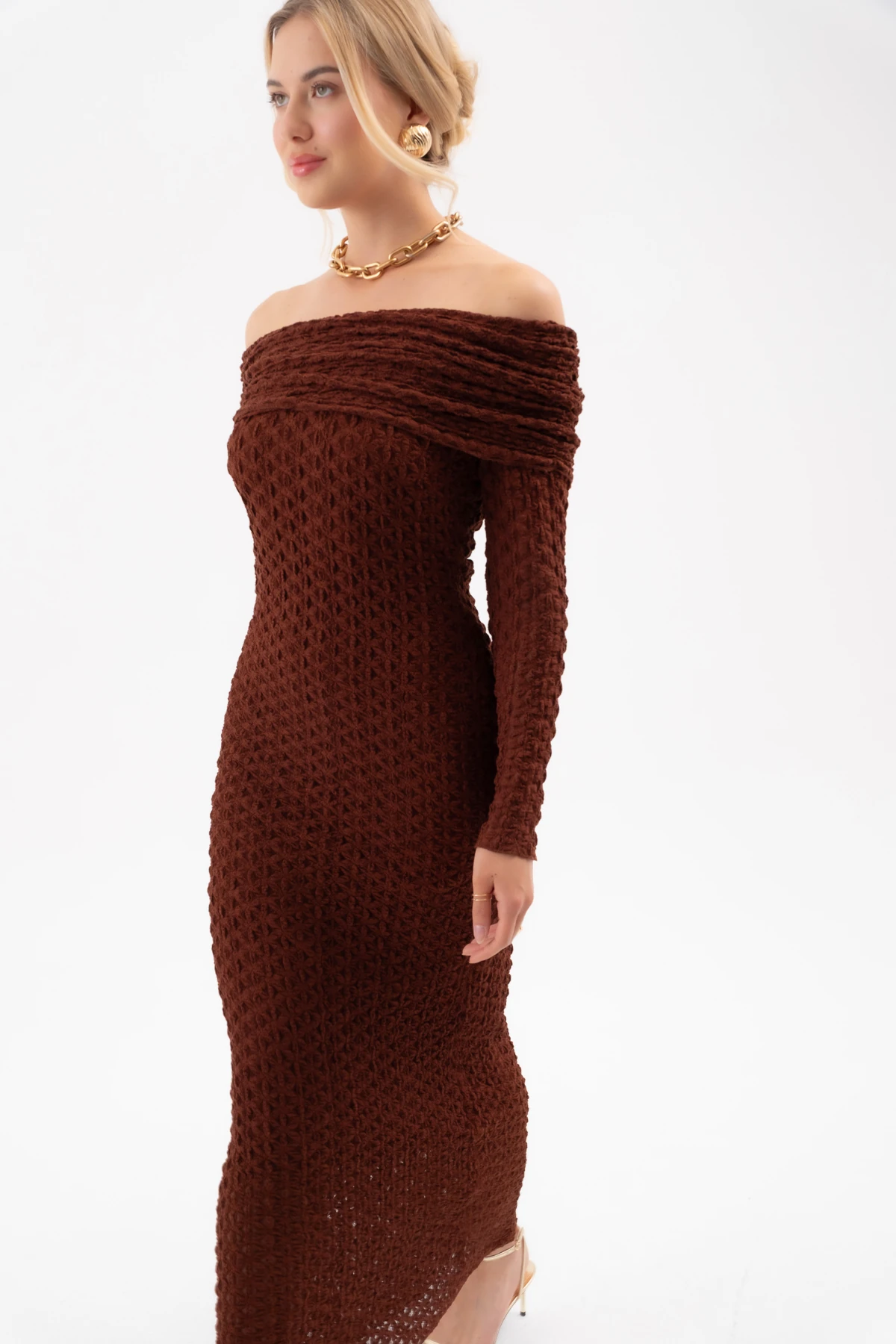 Kadın Açık Omuz Uzun Dantel Elbise