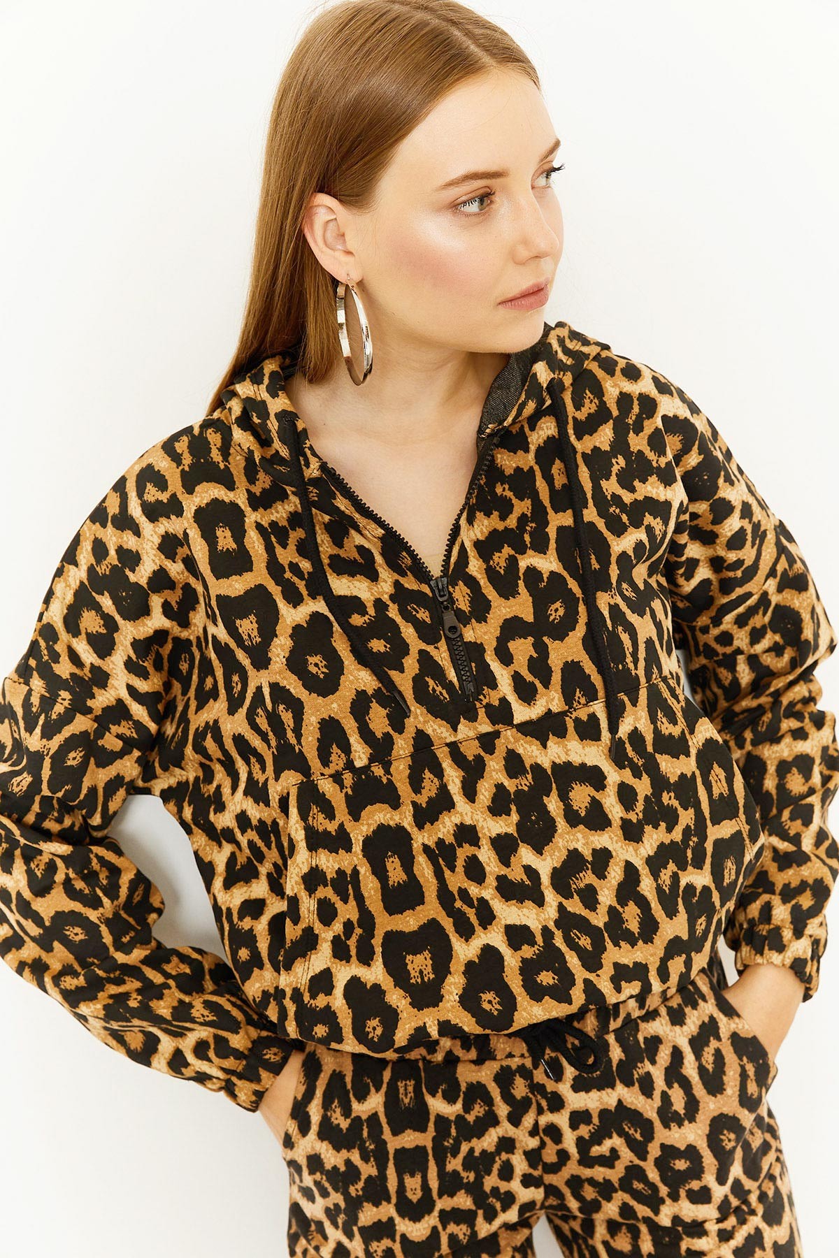 Kadın Leopar Desenli Sweatshirt