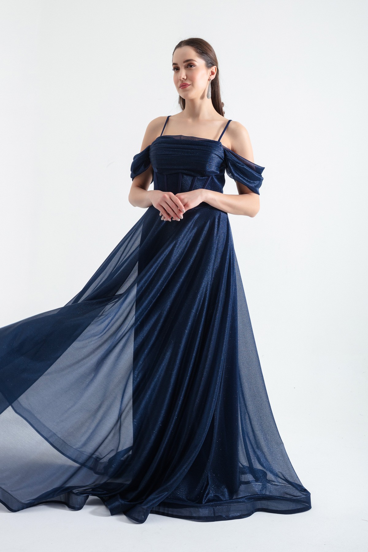 Kadın Askılı Simli Uzun Kloş Abiye Elbise - Lacivert