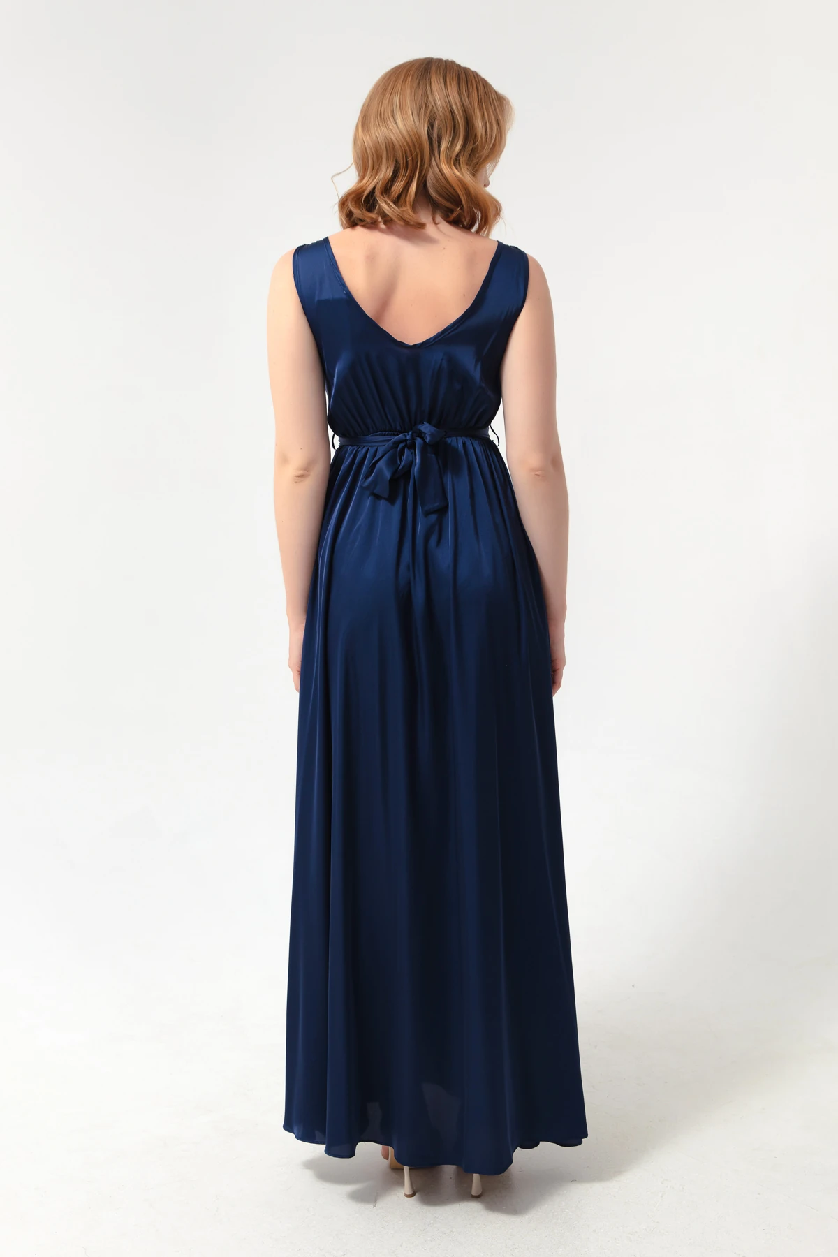 Kadın Kruvaze Yaka Taşlı Kemerli Uzun Abiye Elbise