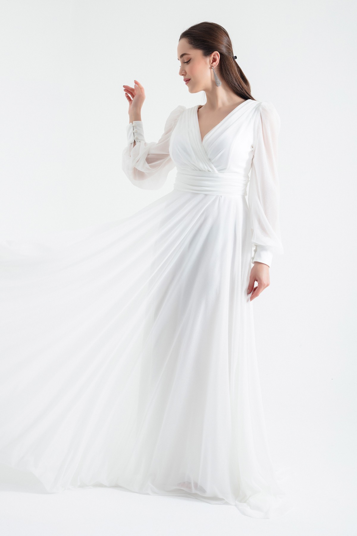 Kadın V Yaka Simli Uzun Abiye Elbise - Beyaz
