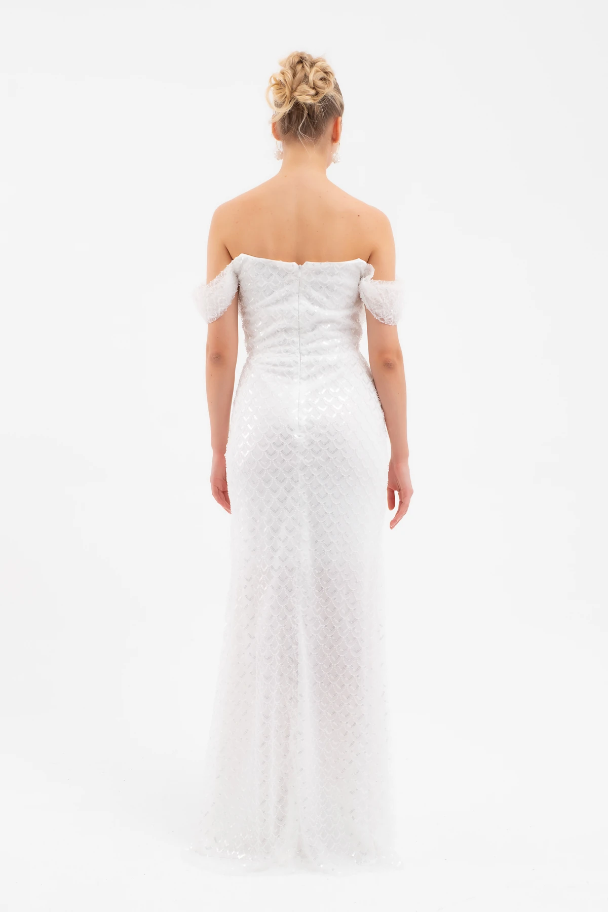 Kadın Madonna Yaka Boncuklu Uzun Abiye Elbise - Beyaz