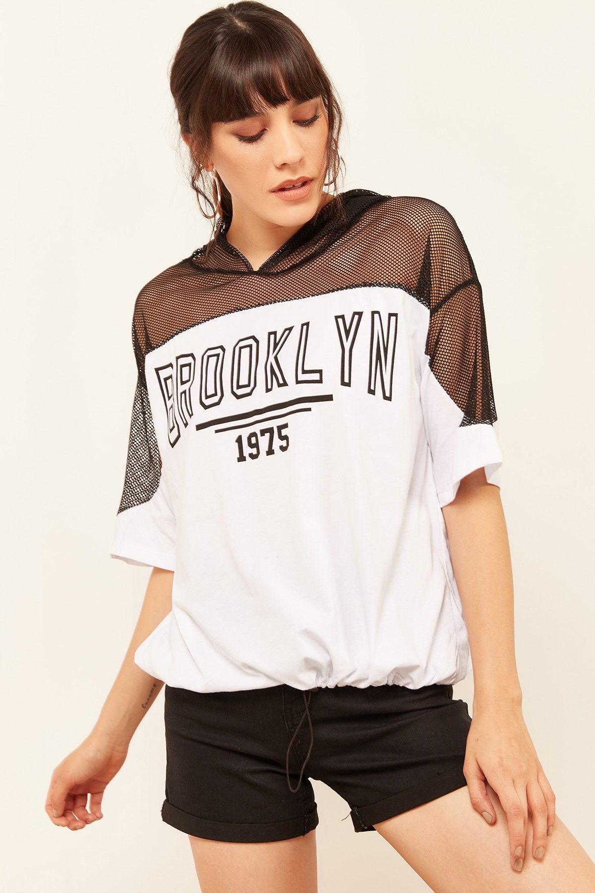 Kadın Baskılı Kapüşonlu T-Shirt