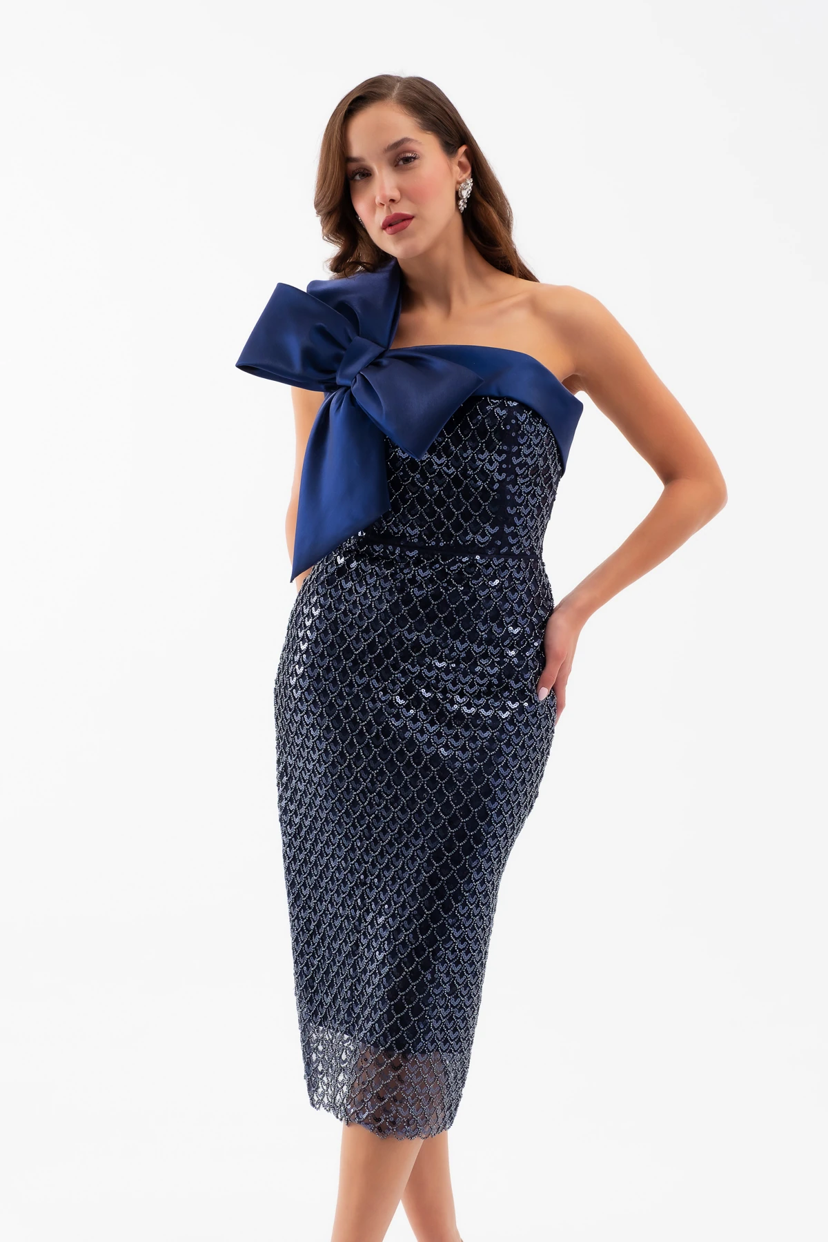 Kadın Tek Omuz Boncuklu Midi Gece Elbisesi - Lacivert
