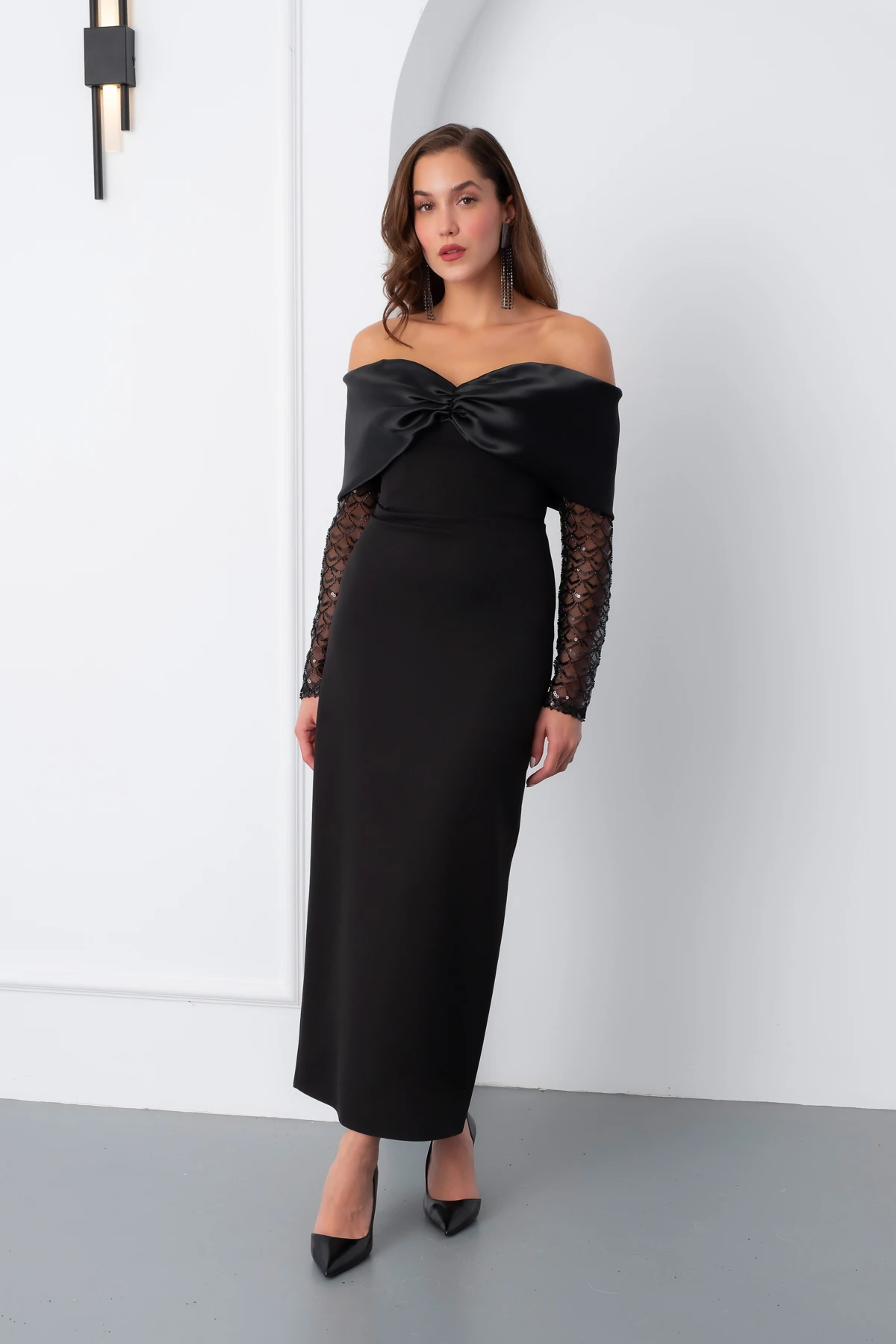 Kadın Kol Detaylı Fiyonklu Söz Nişan Nikah Abiye Elbise - Siyah