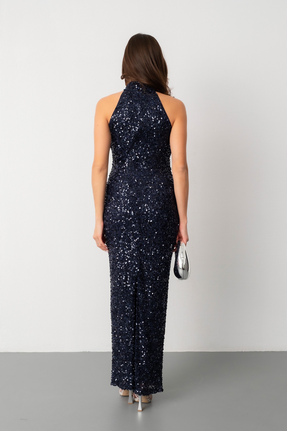 Kadın Halter Yaka Pul Payet Uzun Abiye Elbise - Lacivert