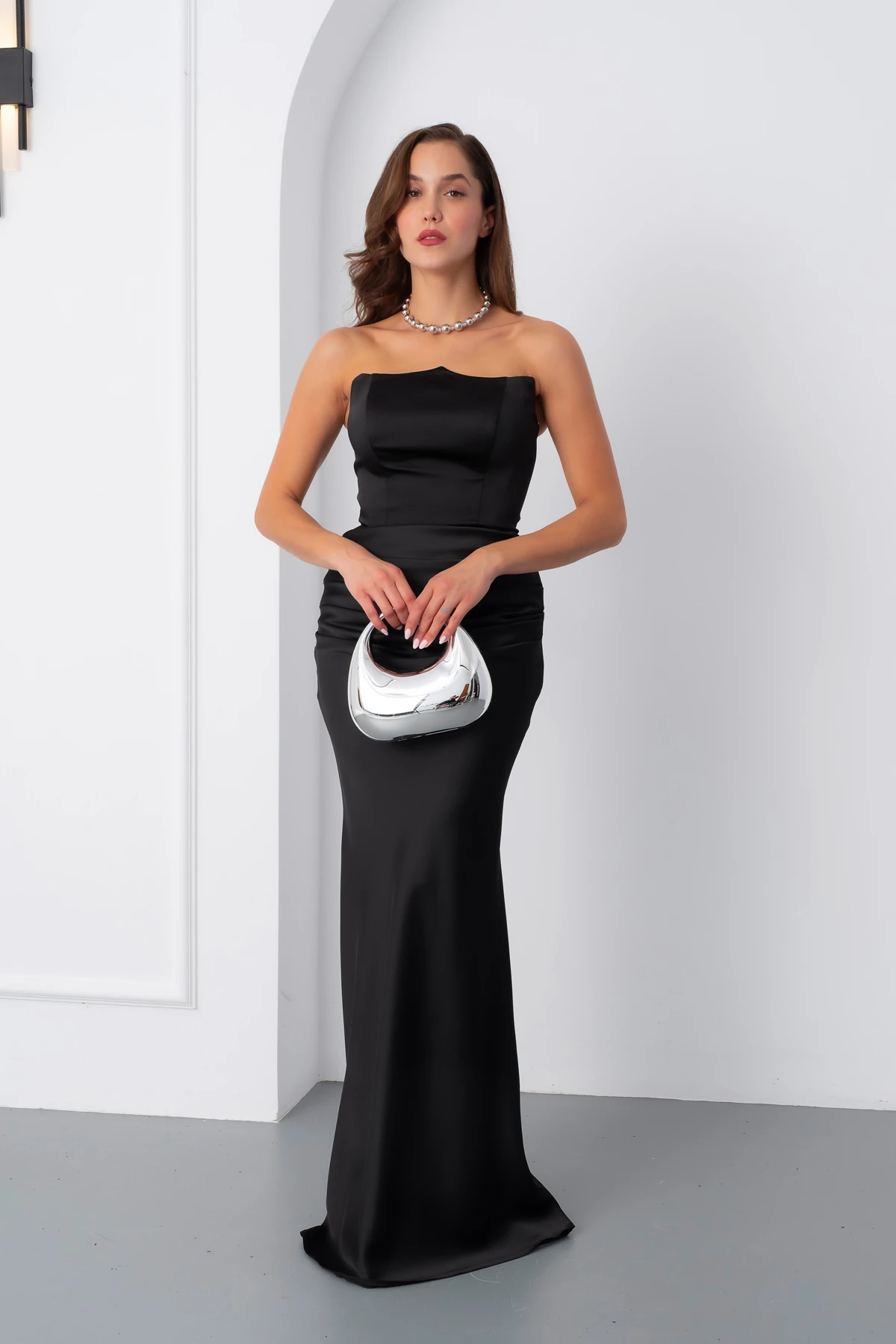 Kadın Straplez Uzun Saten Söz Nişan Abiye Elbise - Siyah