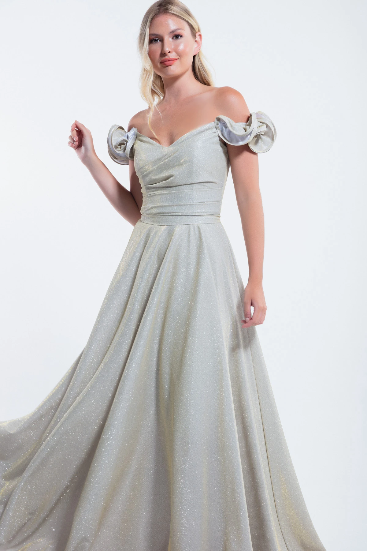 Kadın Kolları Fırfırlı Simli Uzun Abiye Elbise