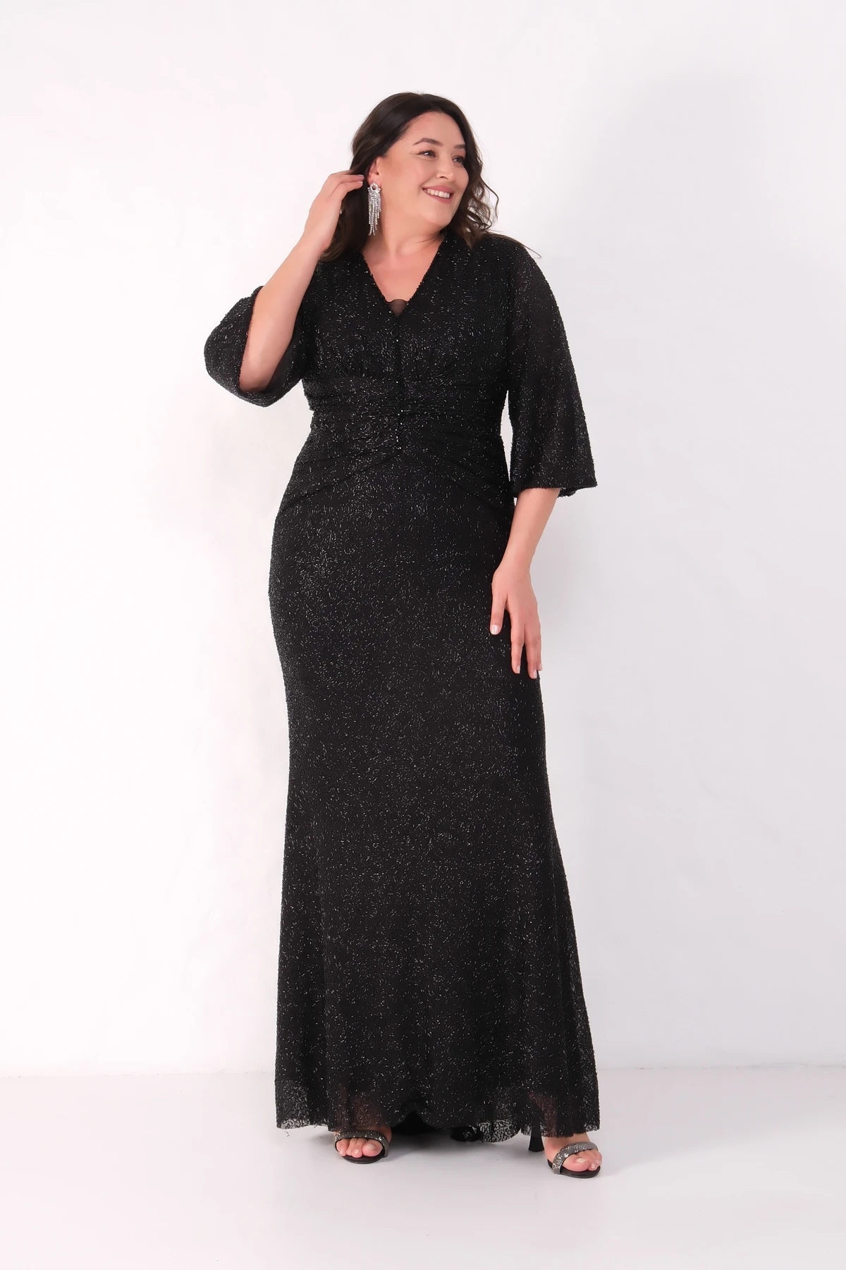 Kadın V Yaka Boncuklu Büyük Beden Abiye Elbise - Siyah